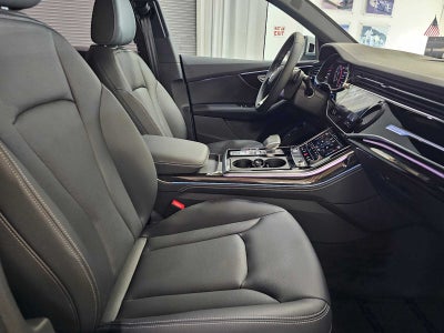 2025 Audi Q8 Premium Plus 55 TFSI quattro