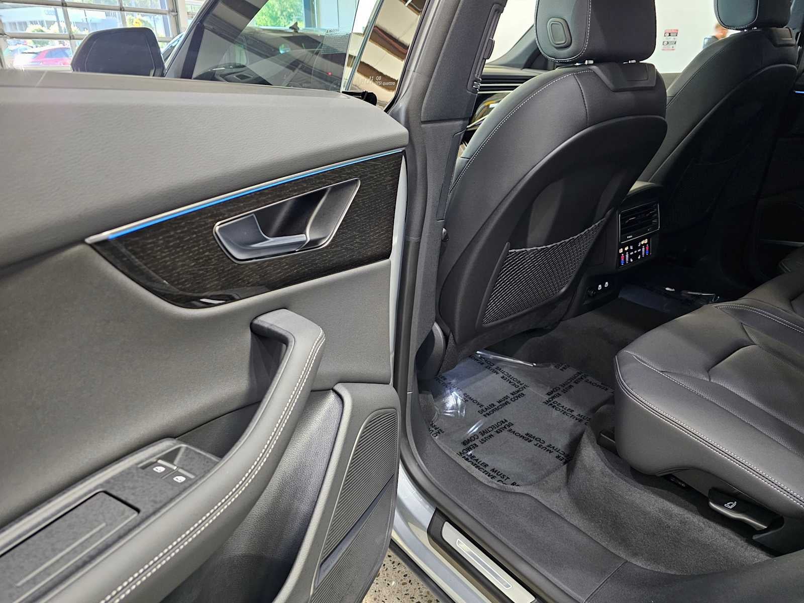 2025 Audi Q8 Premium Plus 55 TFSI quattro