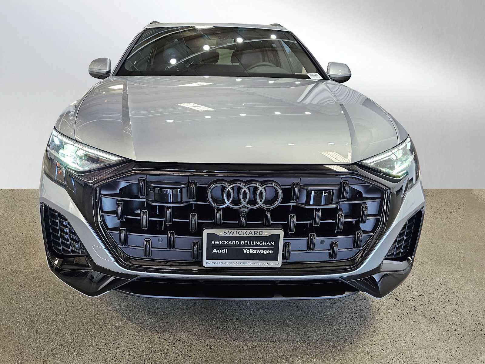 2025 Audi Q8 Premium Plus 55 TFSI quattro