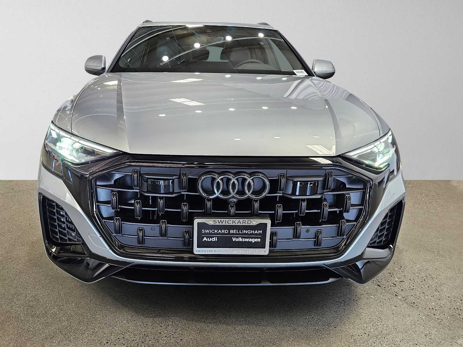 2025 Audi Q8 Premium Plus 55 TFSI quattro