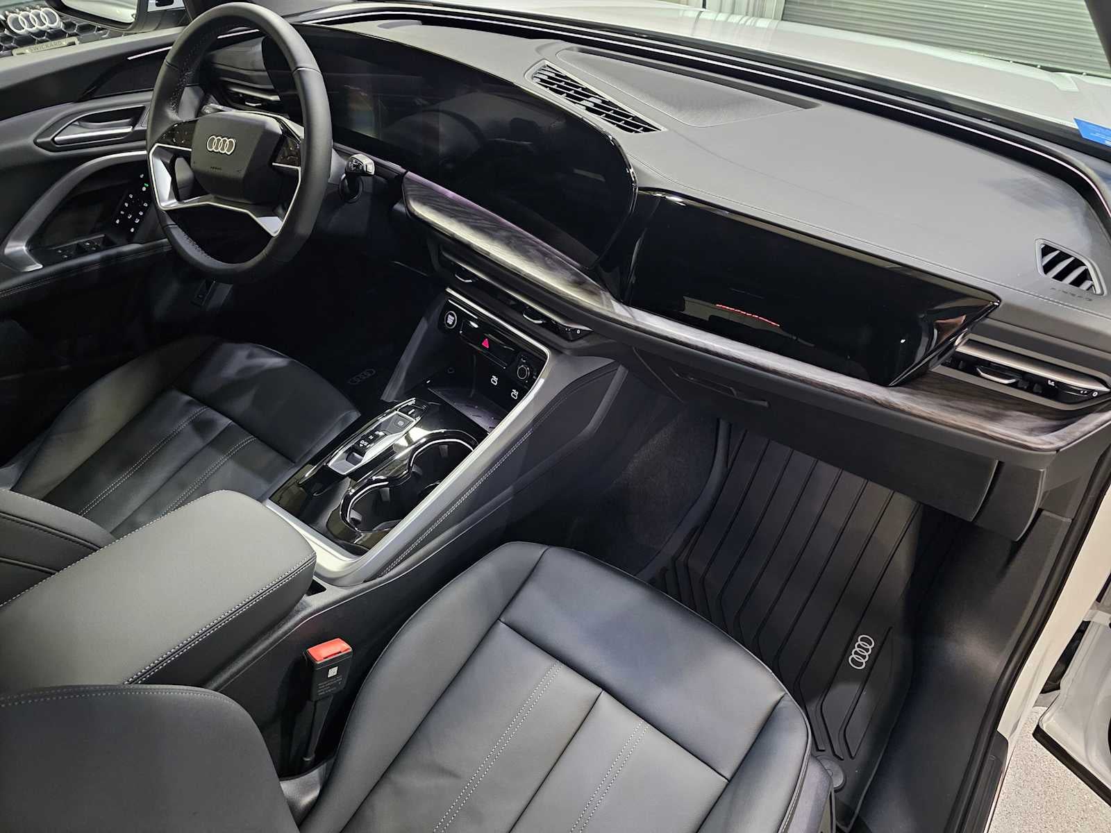 2025 Audi Q5 Sportback Premium 2.0 TFSI quattro