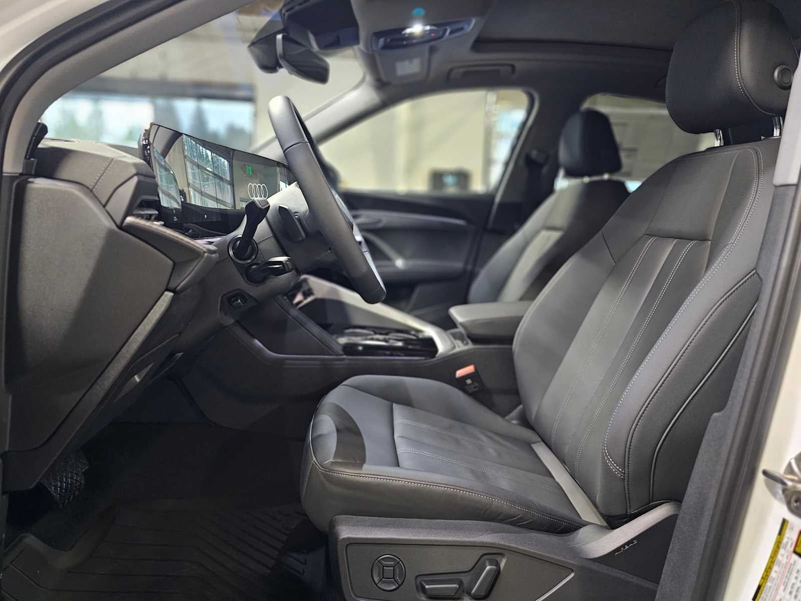 2025 Audi Q5 Sportback Premium 2.0 TFSI quattro