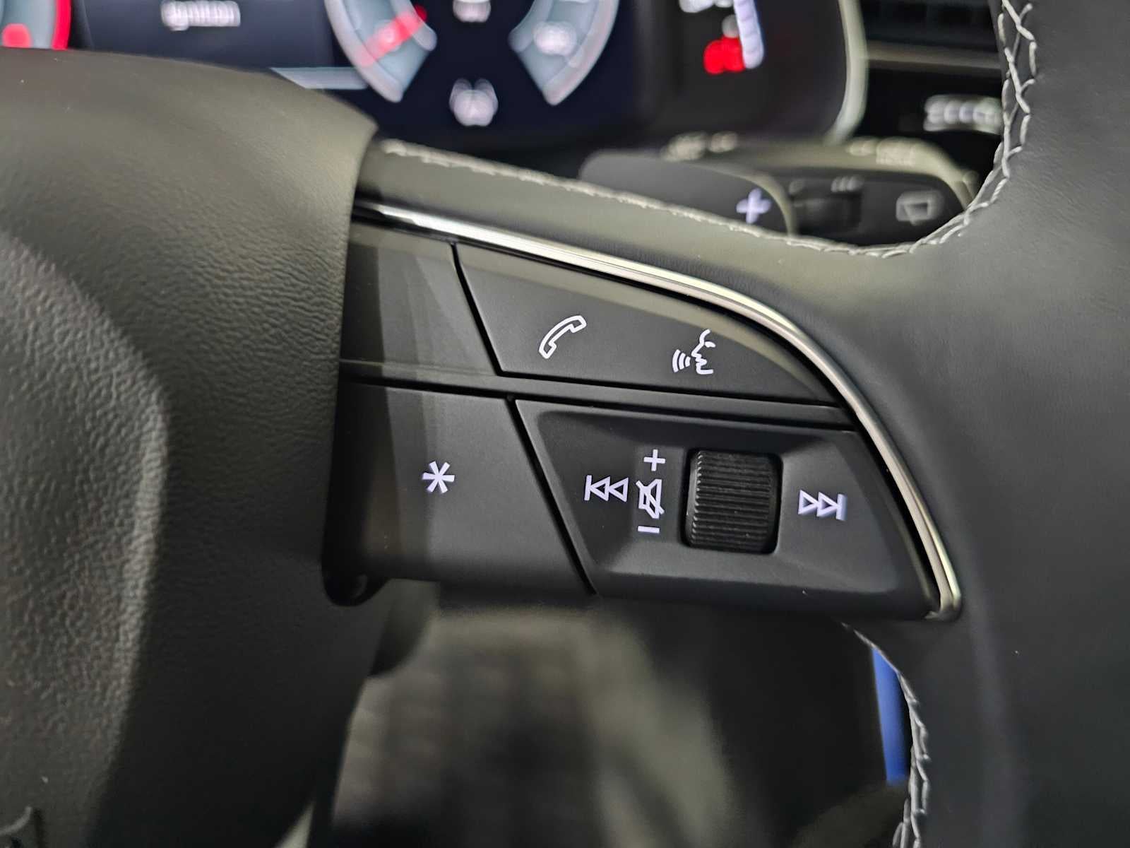 2025 Audi Q8 Premium Plus 55 TFSI quattro