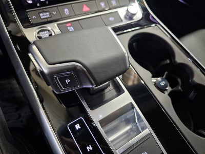2025 Audi Q8 Premium Plus 55 TFSI quattro