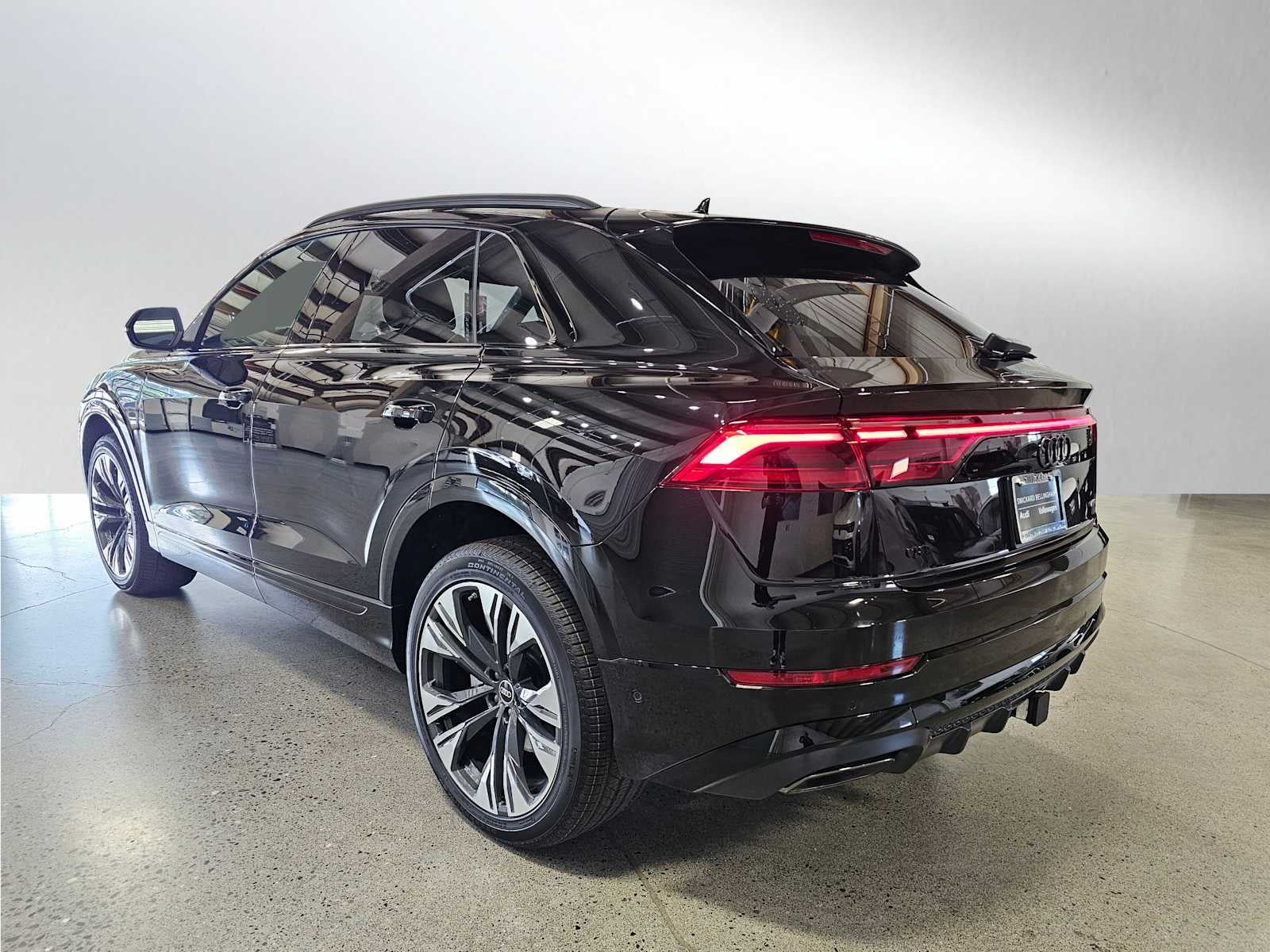 2025 Audi Q8 Premium Plus 55 TFSI quattro