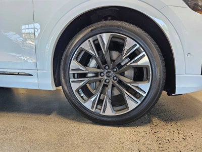 2027 Audi Q8 Premium Plus