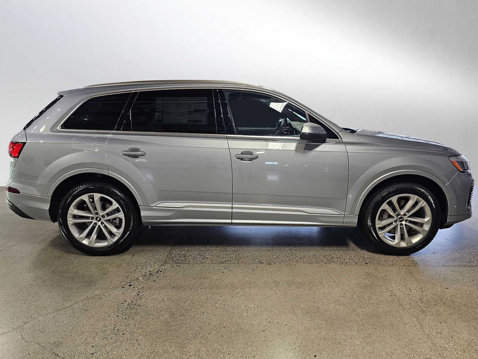 2026 Audi Q7 Premium Plus 45 quattro