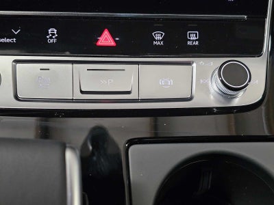 2026 Audi Q7 Prestige 55 quattro *Ltd Avail*