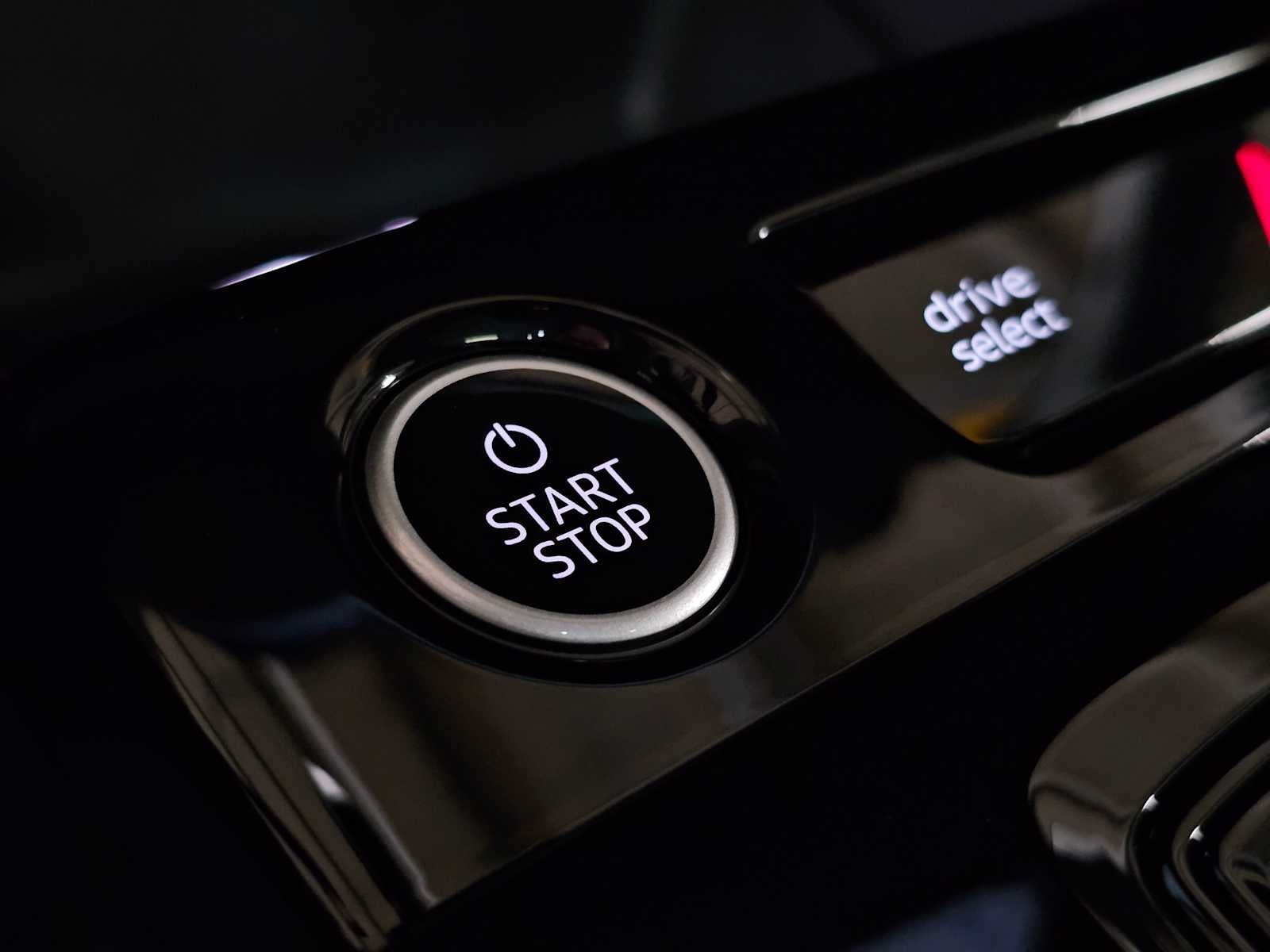 2025 Audi A6 e-tron Prestige quattro