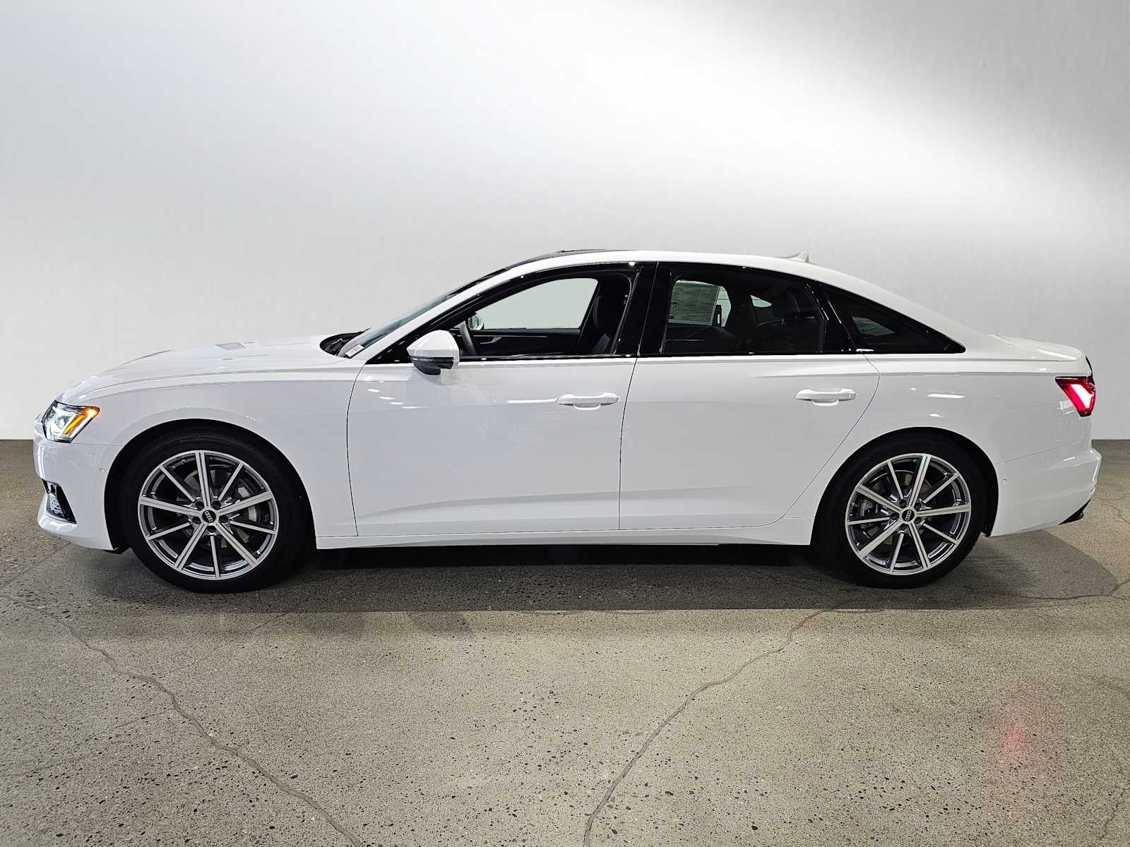 2025 Audi A6 Premium Plus 45 TFSI quattro