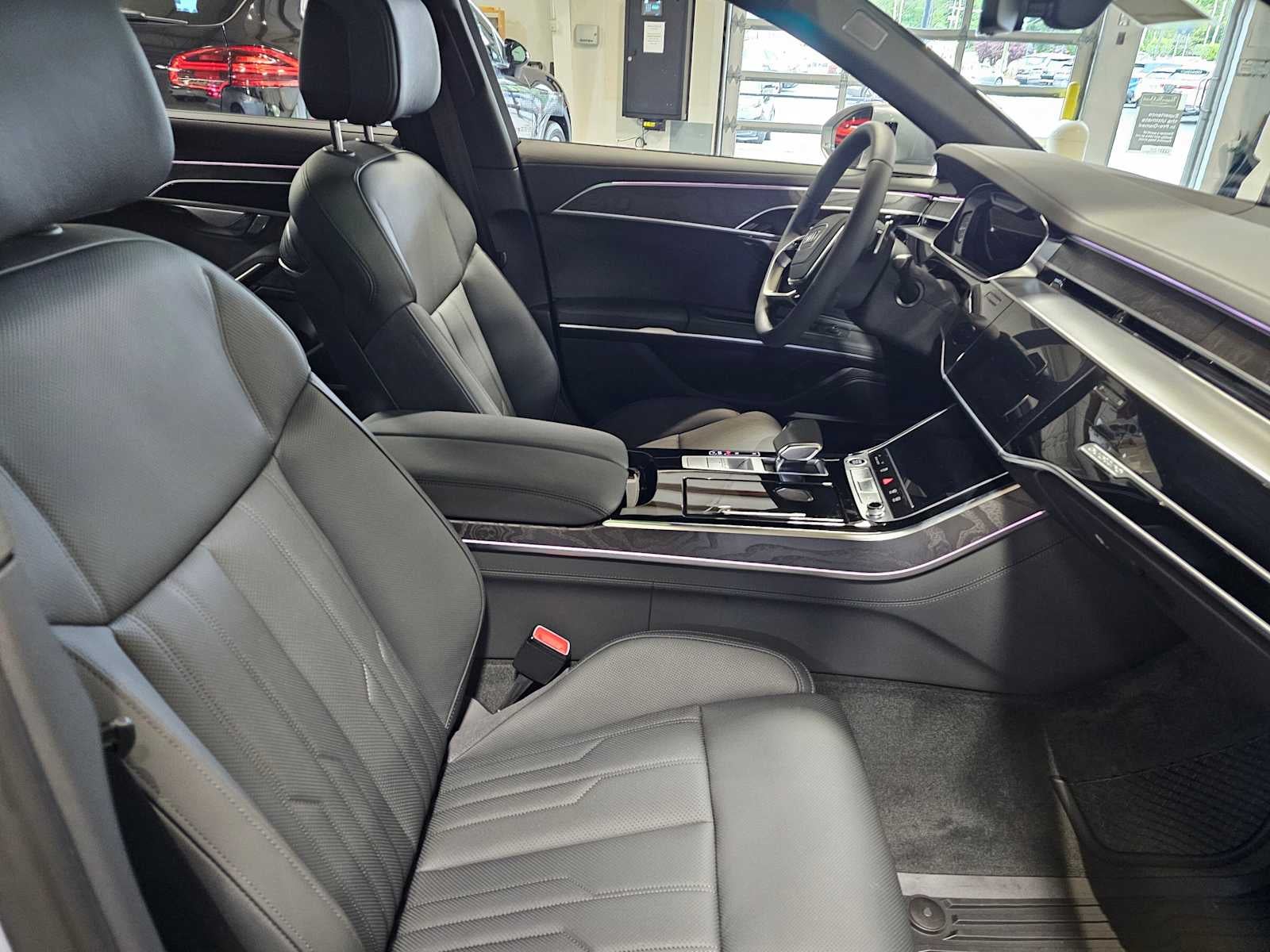 2025 Audi A8 L 55 TFSI quattro