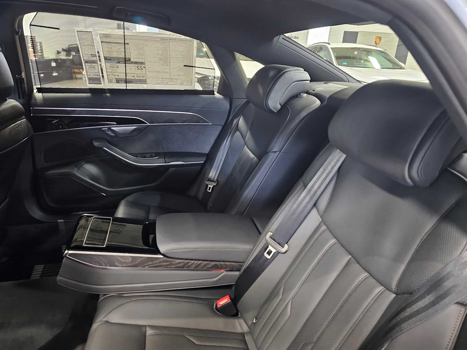 2025 Audi A8 L 55 TFSI quattro