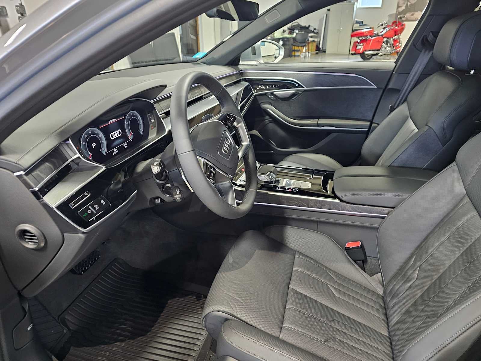 2025 Audi A8 L 55 TFSI quattro