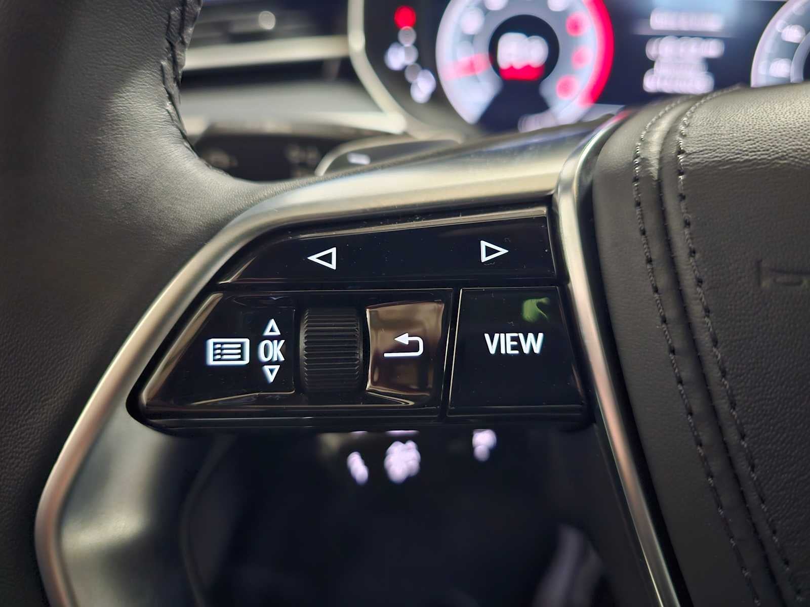 2025 Audi A8 L 55 TFSI quattro