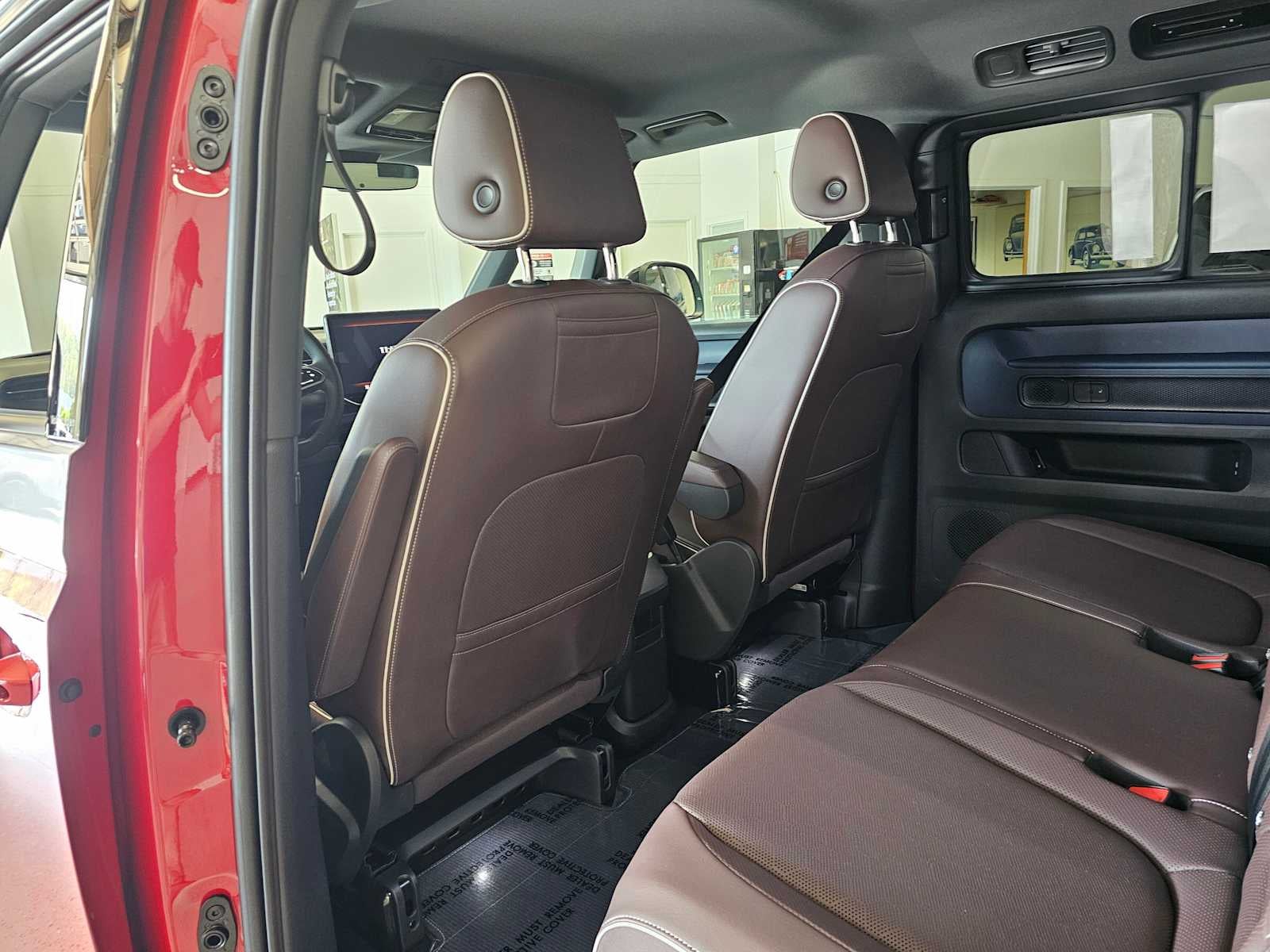 2025 Volkswagen ID. Buzz Pro S RWD w/Two-Tone