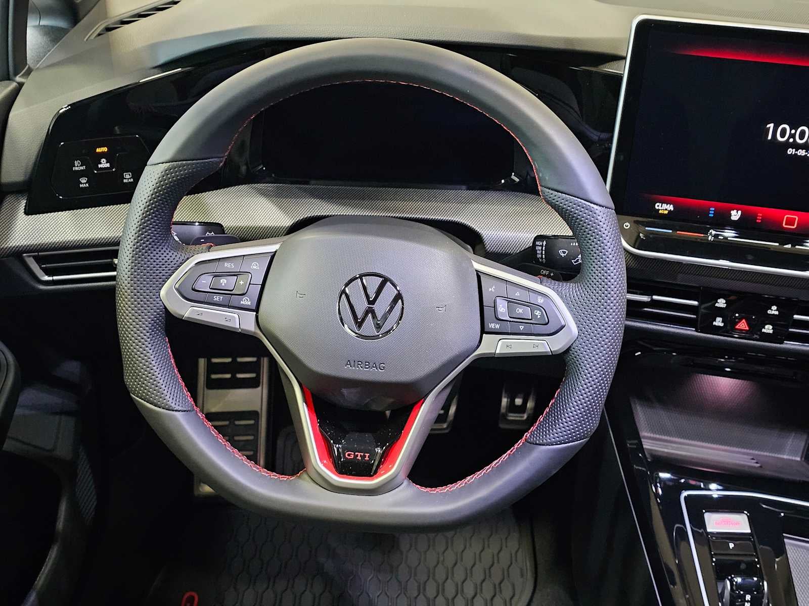 2026 Volkswagen Golf GTI 2.0T SE DSG