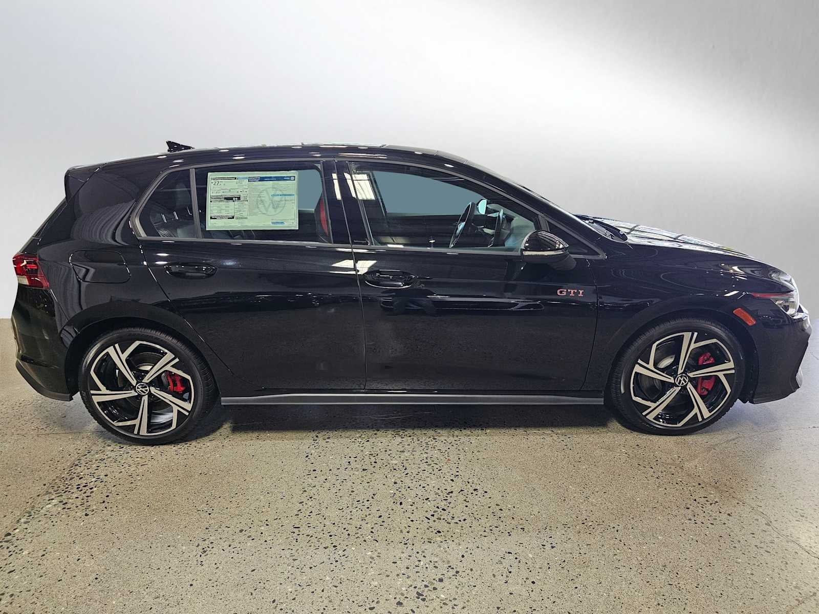 2026 Volkswagen Golf GTI 2.0T SE DSG
