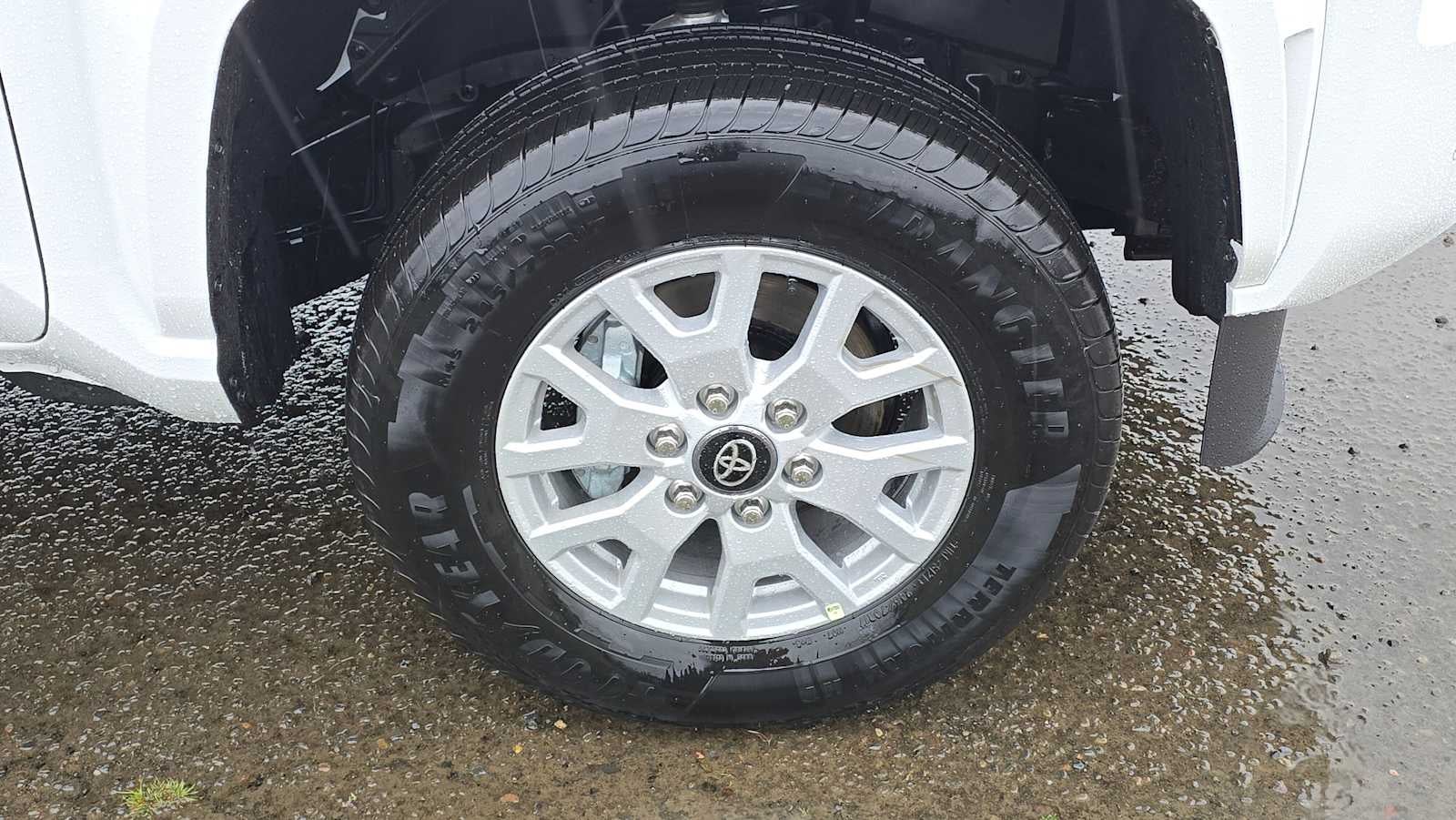 2025 Toyota Tacoma SR5