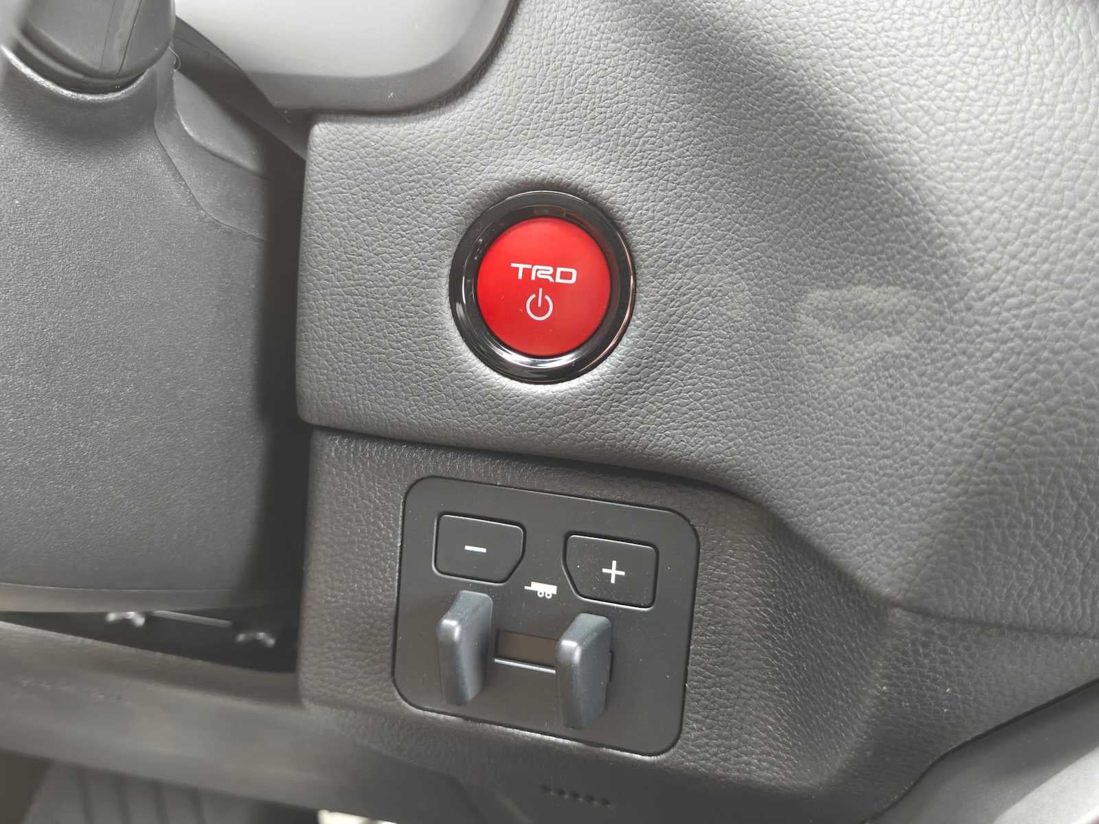 2026 Toyota Tundra Limited Hybrid