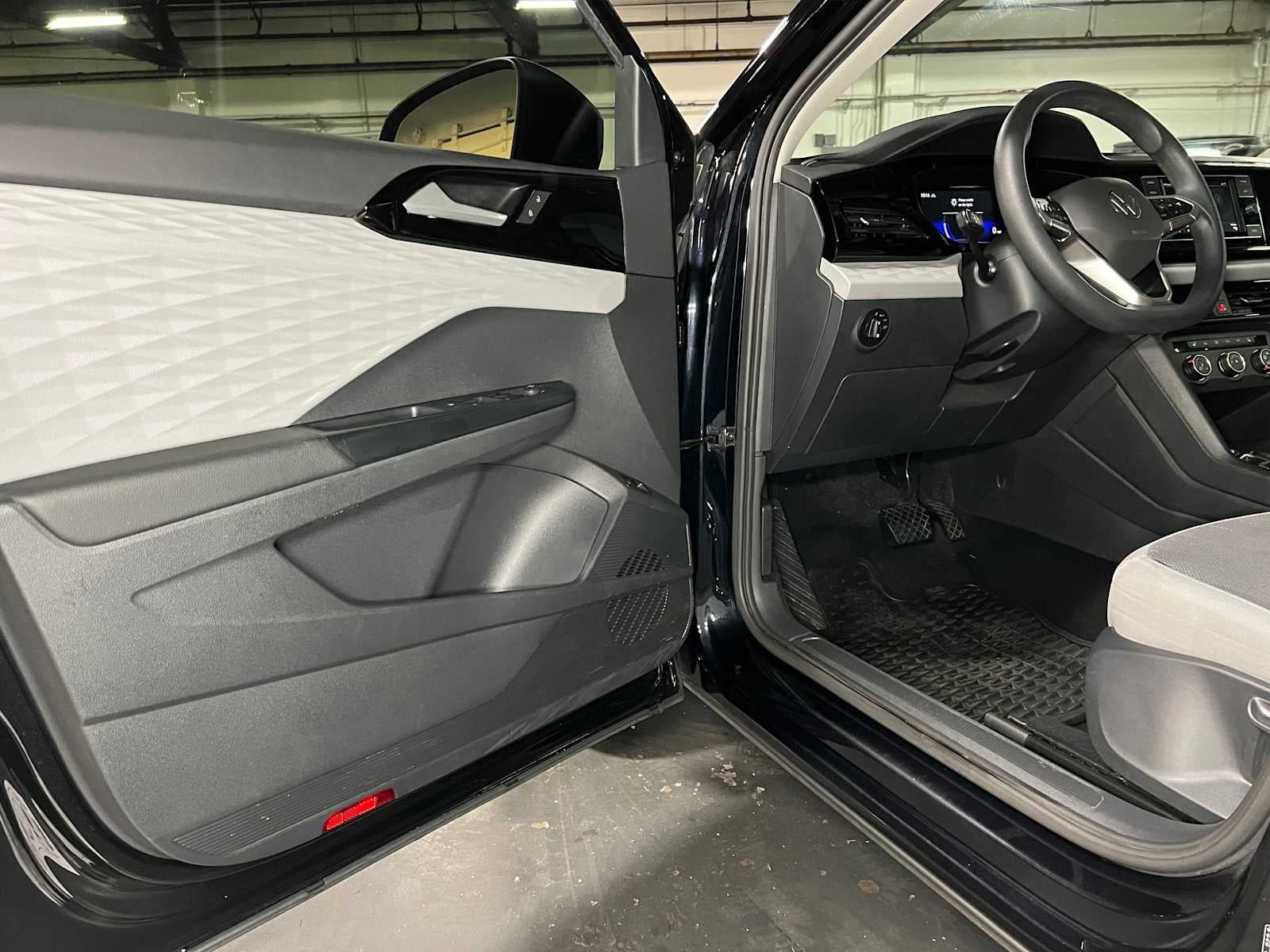 2022 Volkswagen Taos S