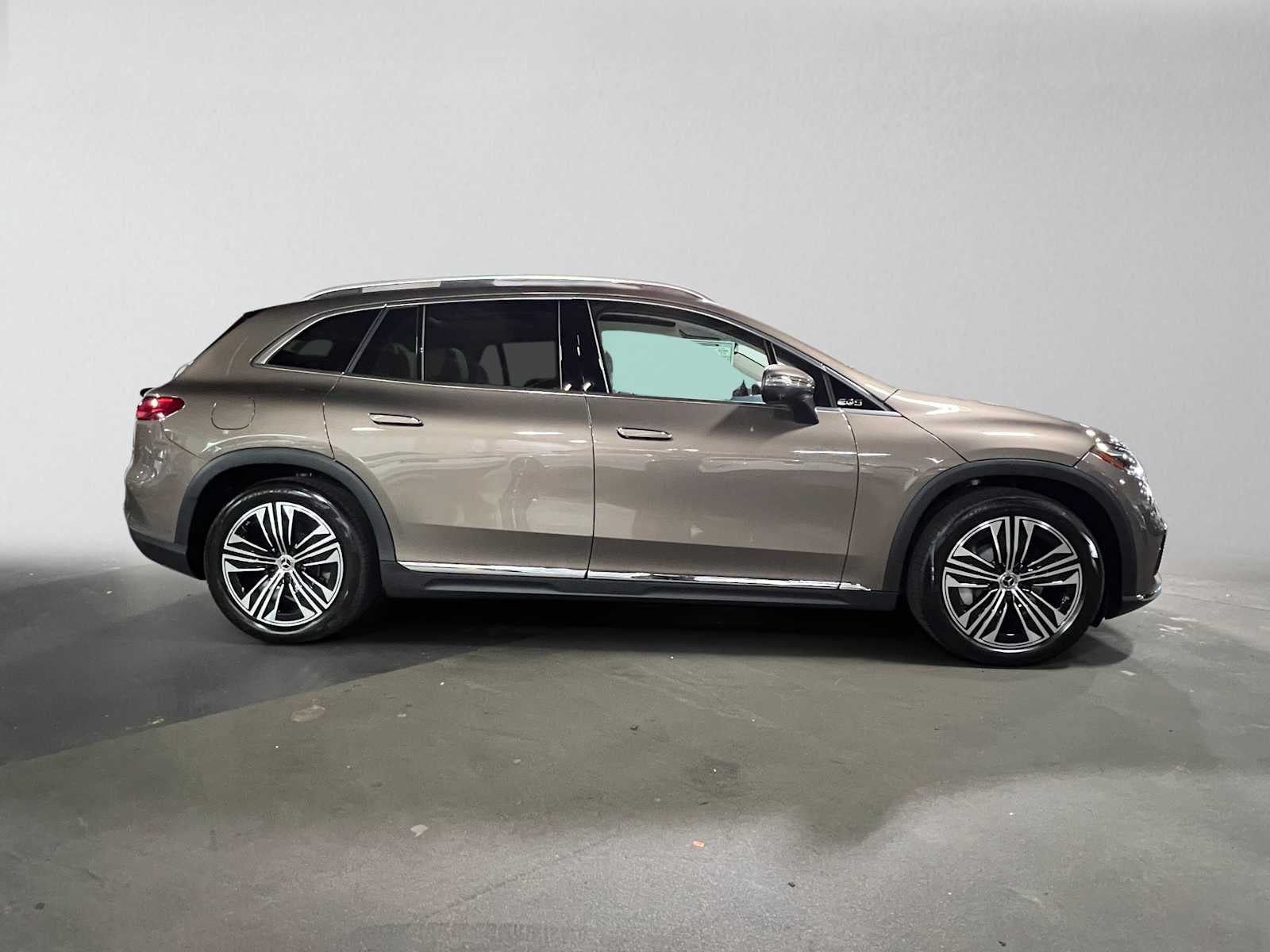 2026 Mercedes-Benz EQS 400 4MATIC® SUV