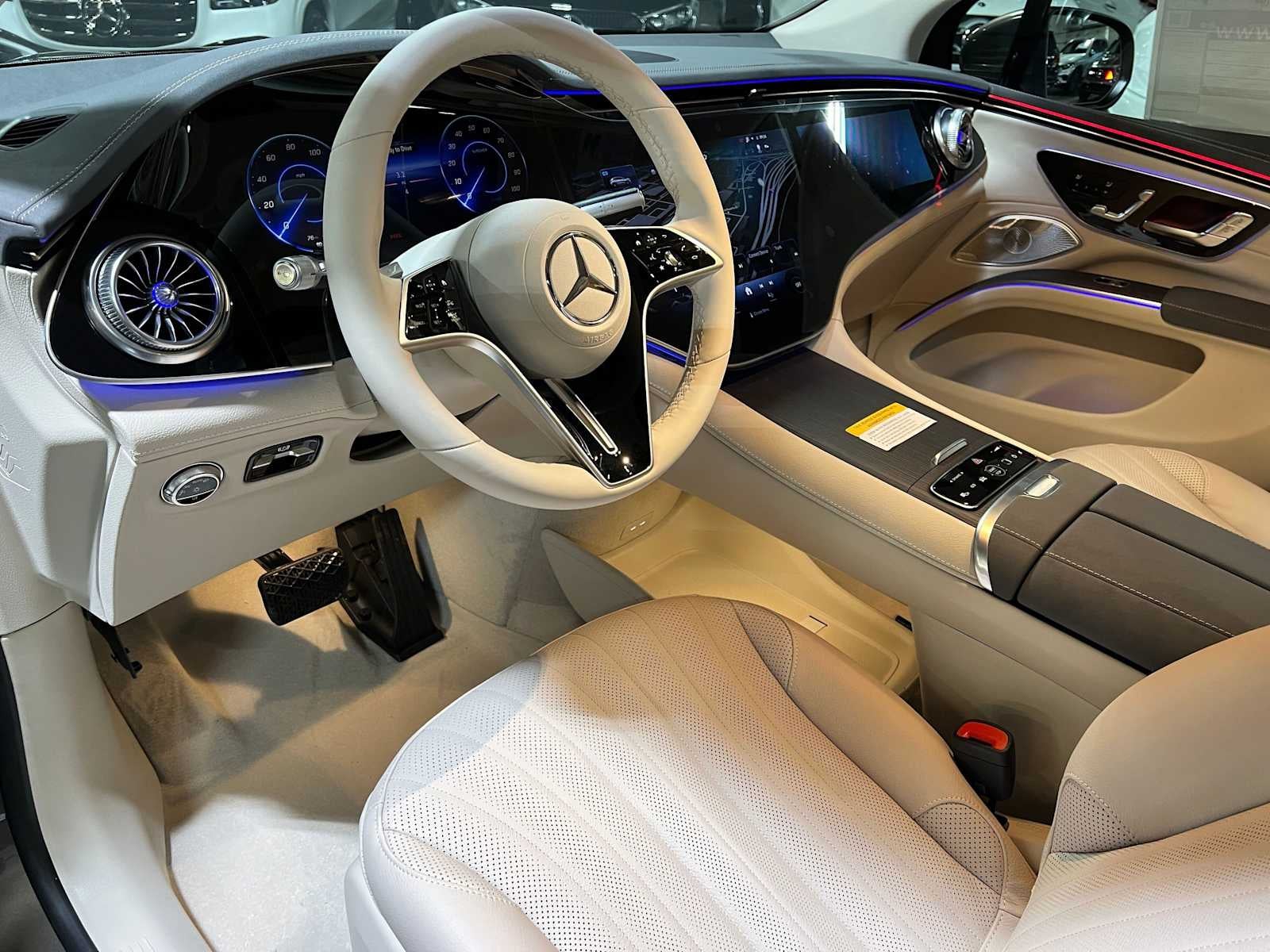 2026 Mercedes-Benz EQS 400 4MATIC® SUV
