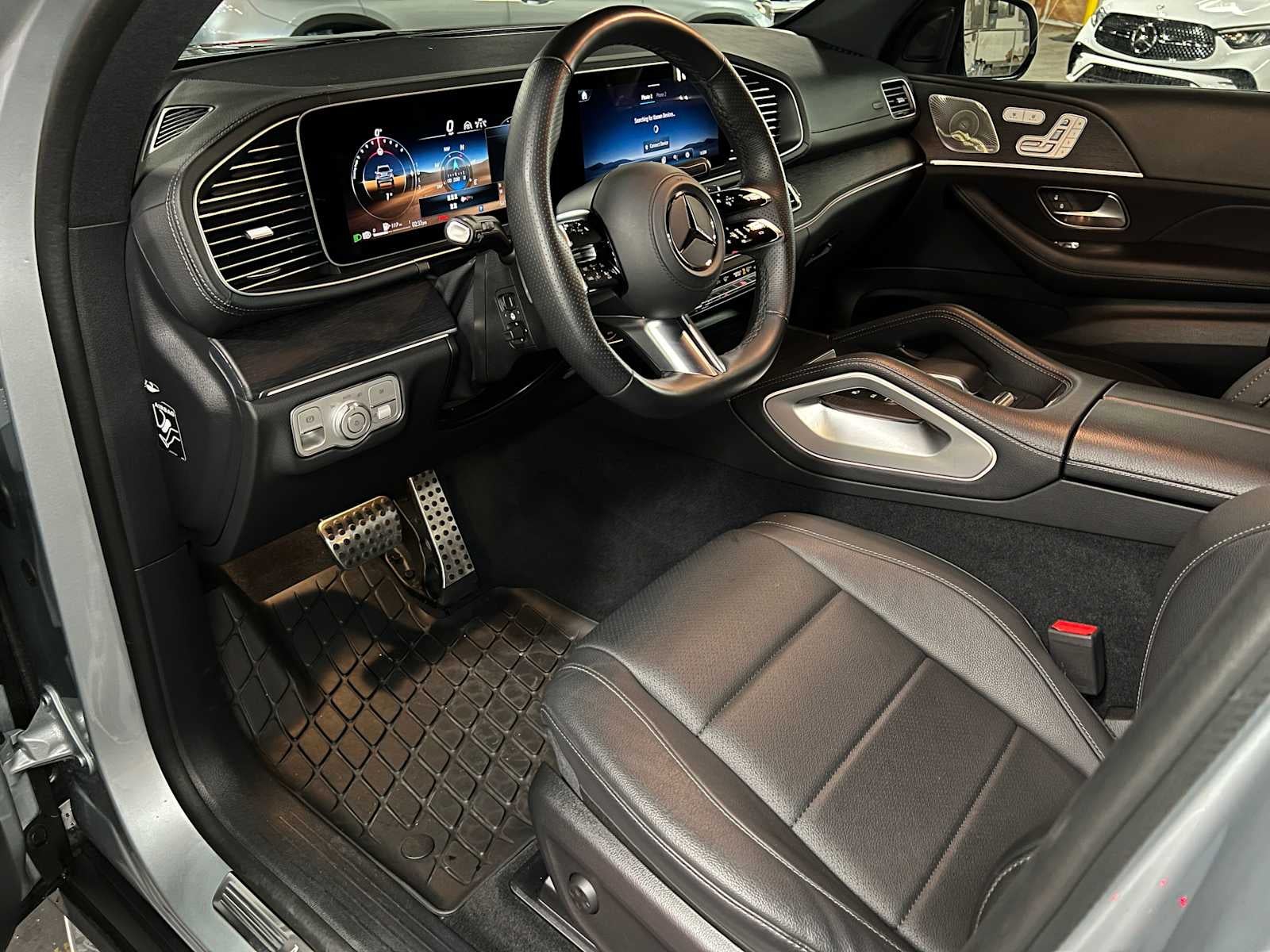 2025 Mercedes-Benz GLS 450 4MATIC® SUV