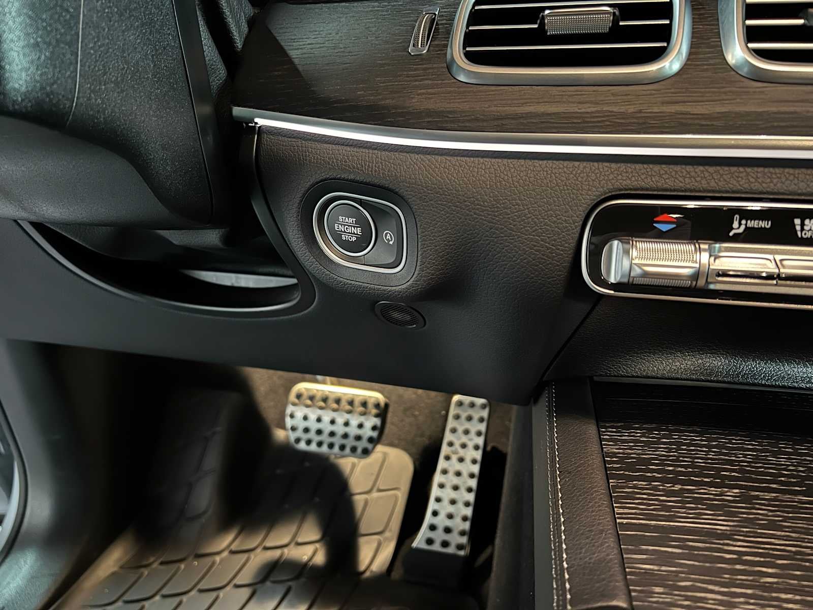 2025 Mercedes-Benz GLS 450 4MATIC® SUV