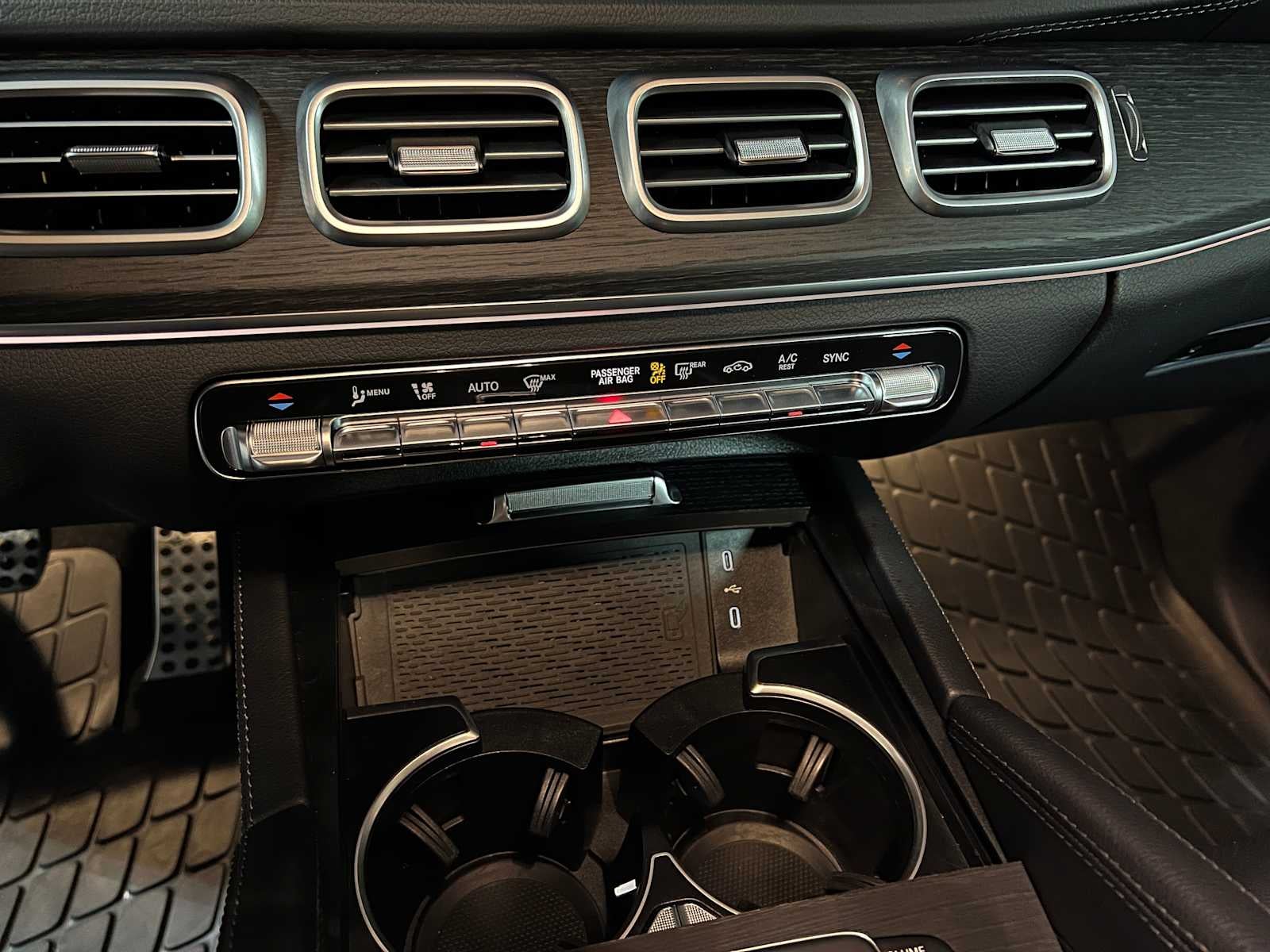 2025 Mercedes-Benz GLS 450 4MATIC® SUV