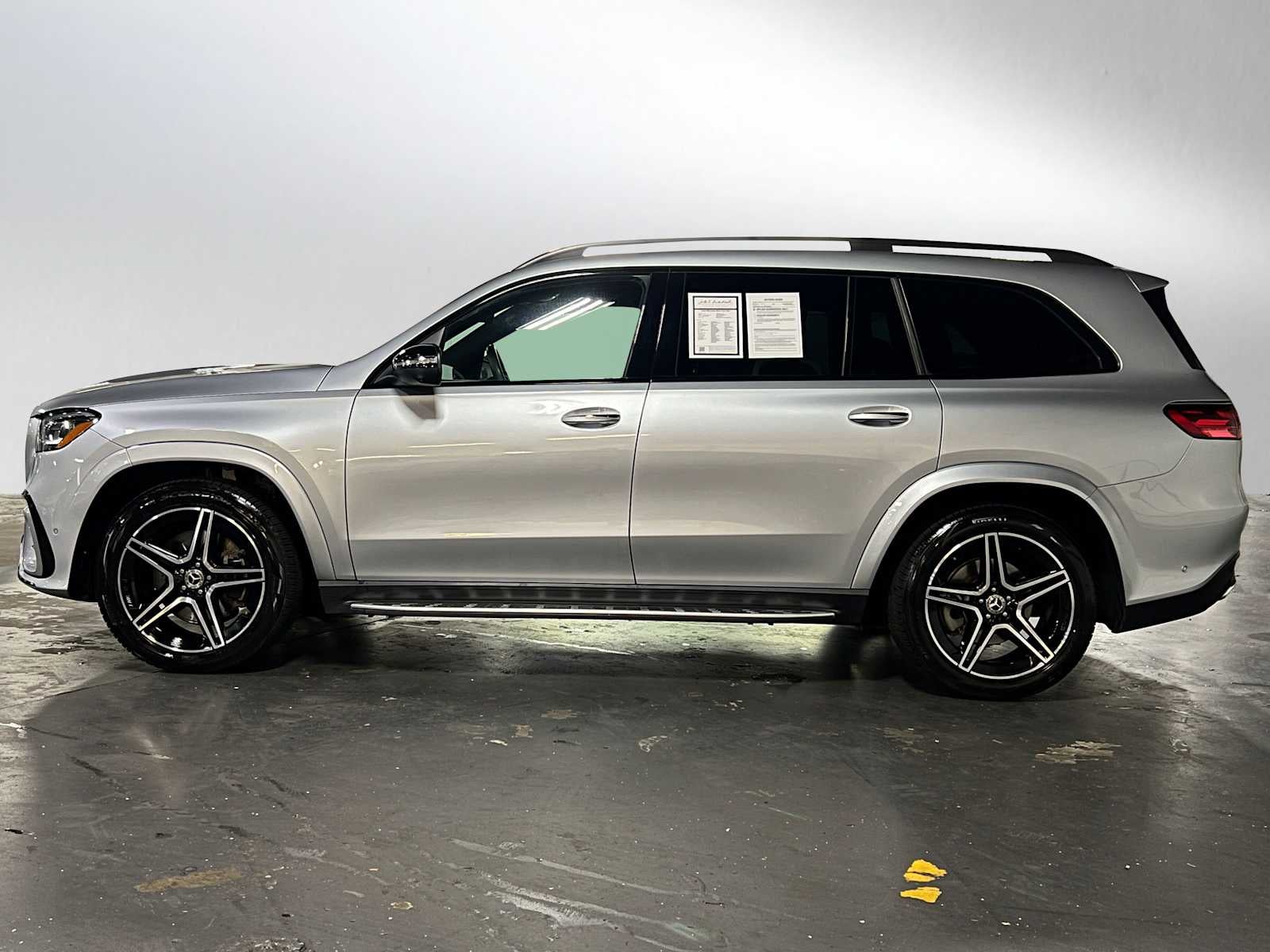 2025 Mercedes-Benz GLS 450 4MATIC® SUV