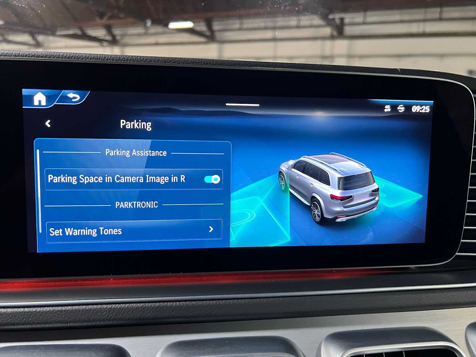 2025 Mercedes-Benz GLS 450 4MATIC® SUV