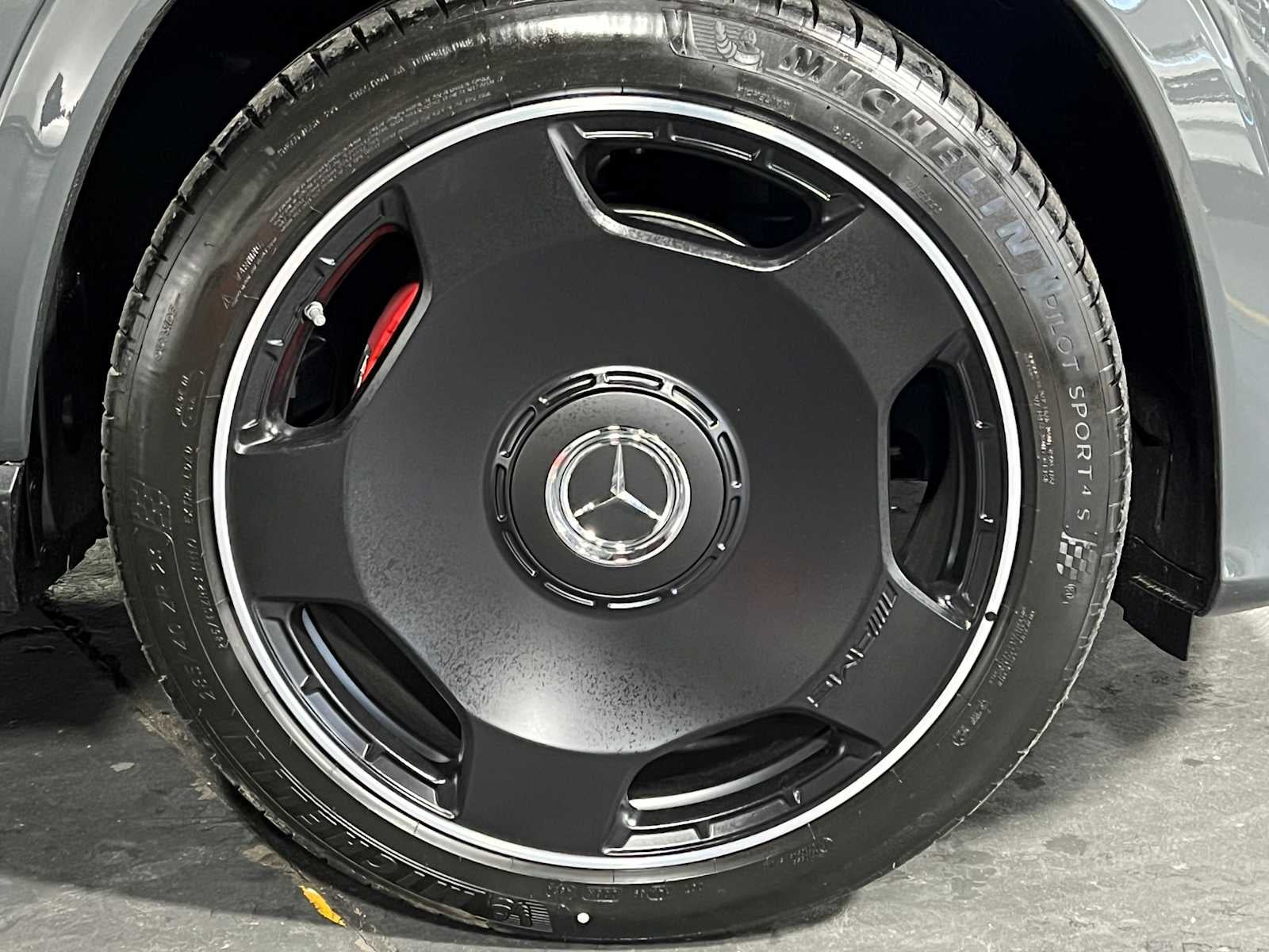 2025 Mercedes-Benz GLS AMG® GLS 63