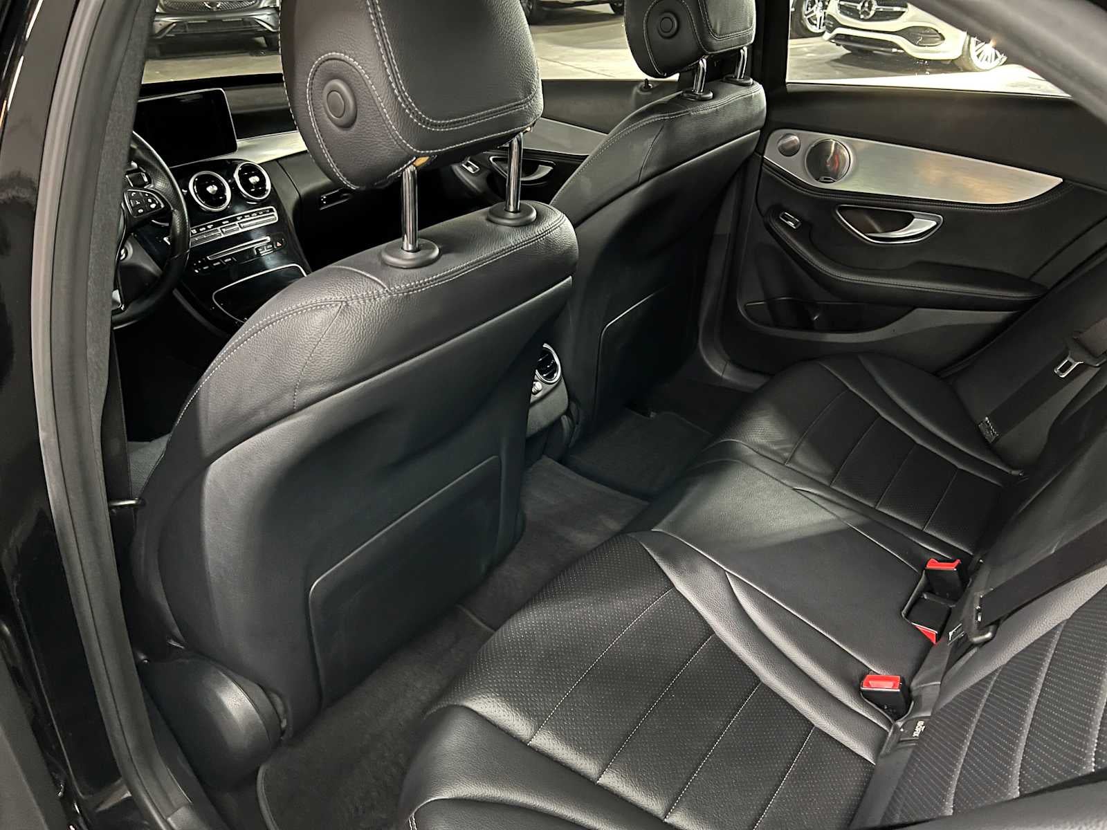 2015 Mercedes-Benz C 300 4dr Sdn 4MATIC®