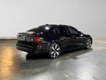 2024 Volvo S60 Recharge Plug-In Hybrid Ultimate Dark Theme