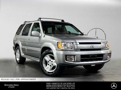 2001 INFINITI QX4 Luxury