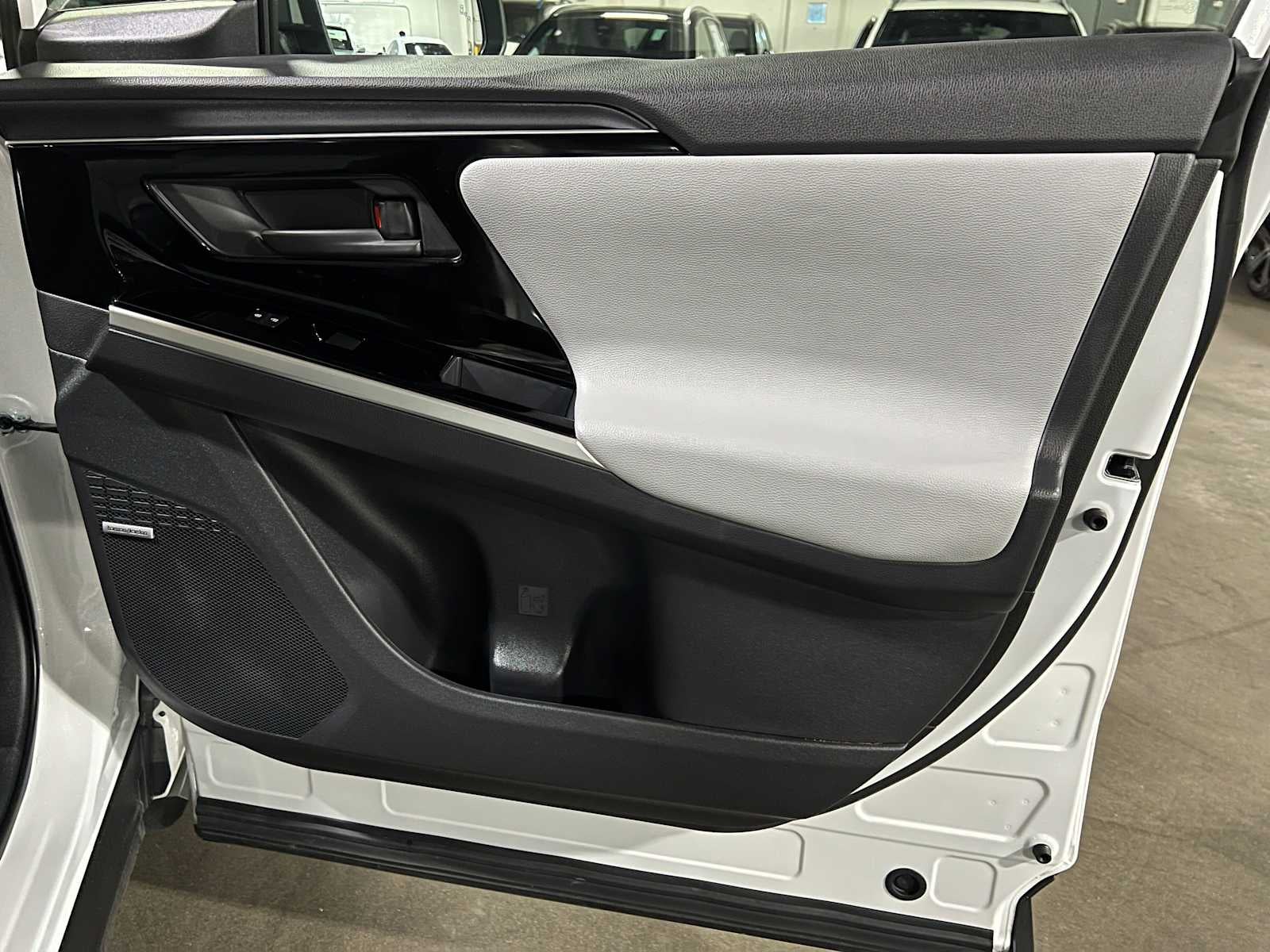2025 Subaru Solterra Limited