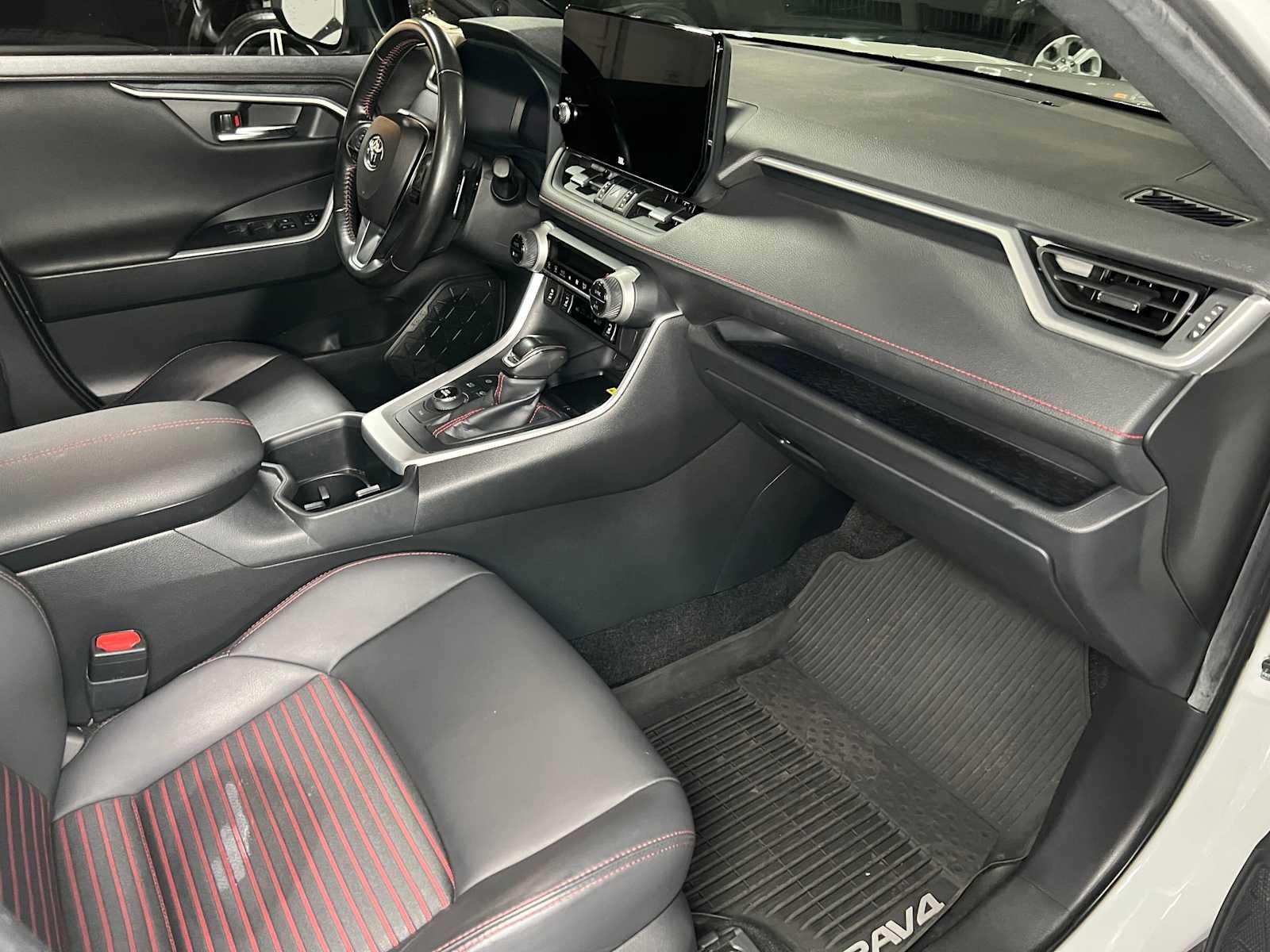 2024 Toyota RAV4 Prime XSE