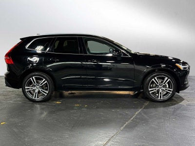 2019 Volvo XC60 Momentum
