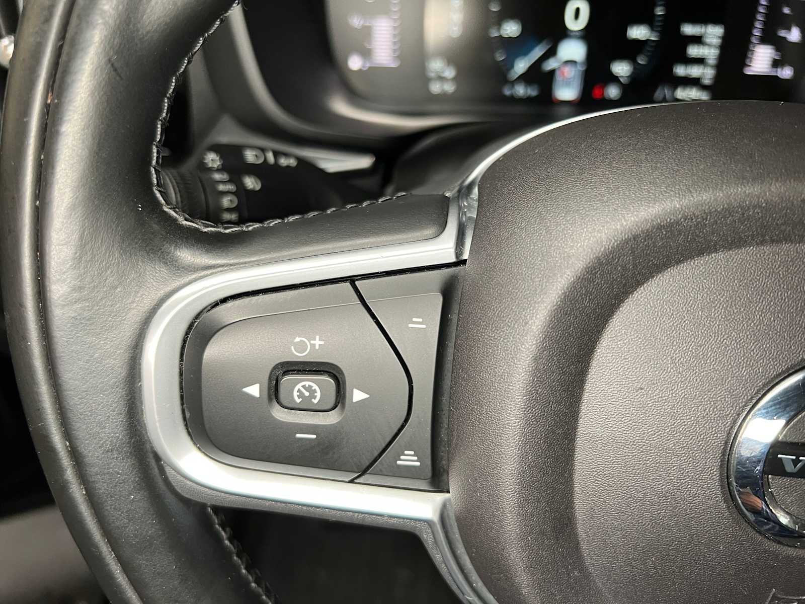 2019 Volvo XC60 Momentum
