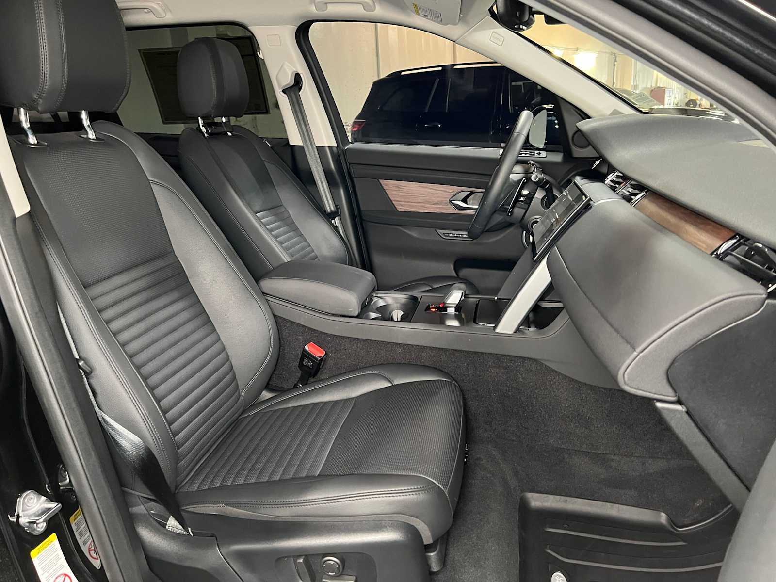 2025 Land Rover Discovery Sport S
