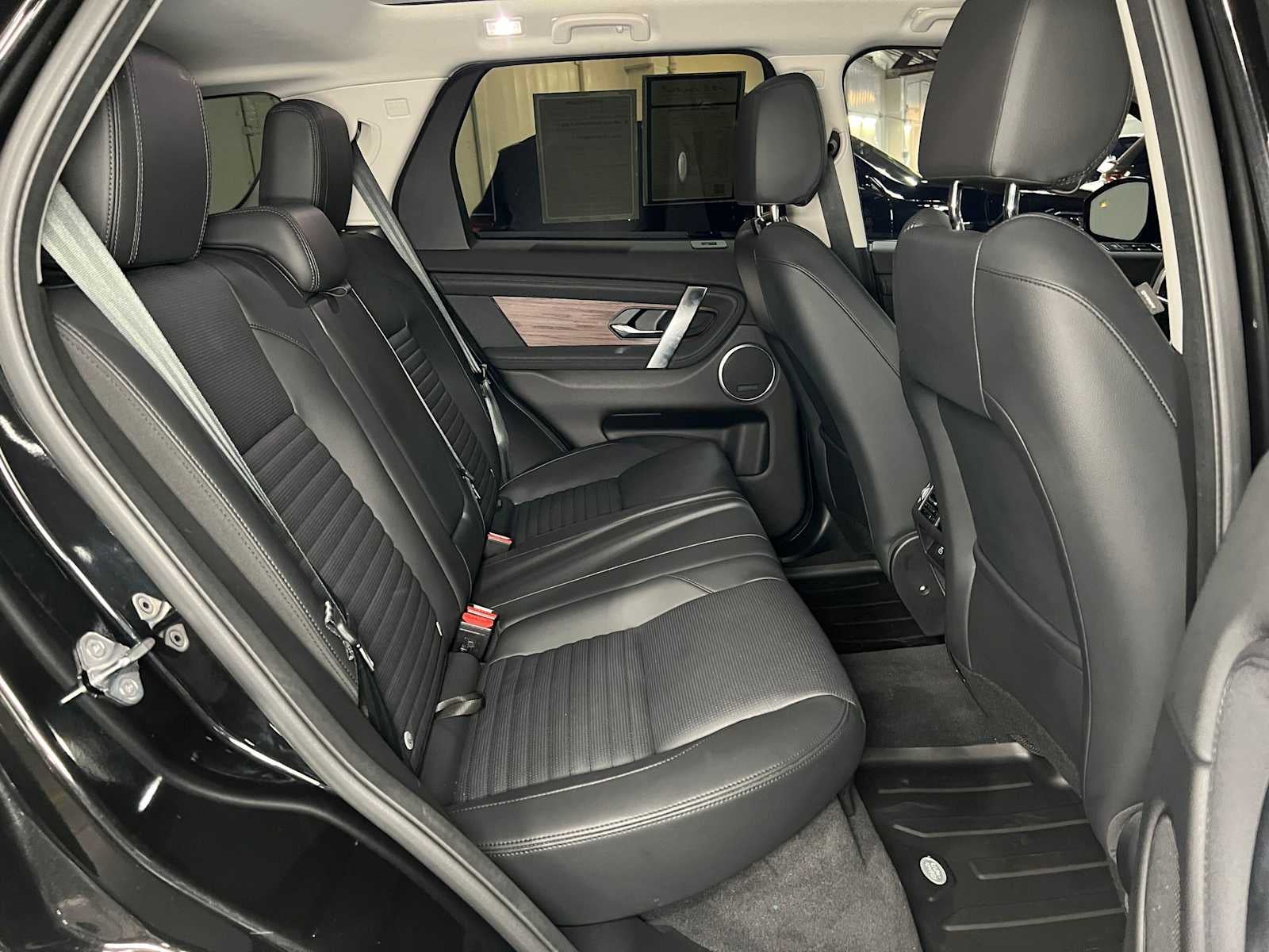 2025 Land Rover Discovery Sport S