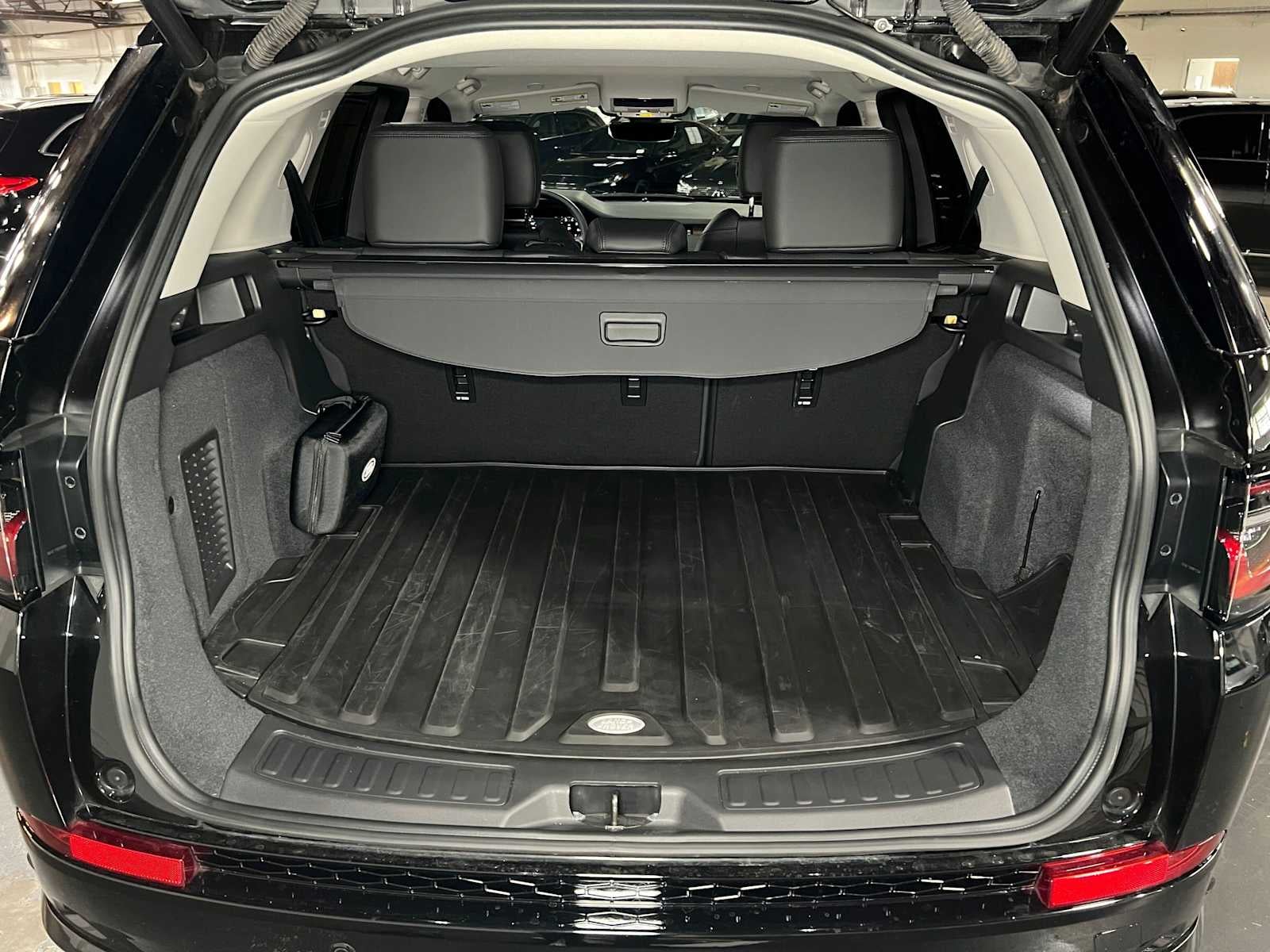 2025 Land Rover Discovery Sport S