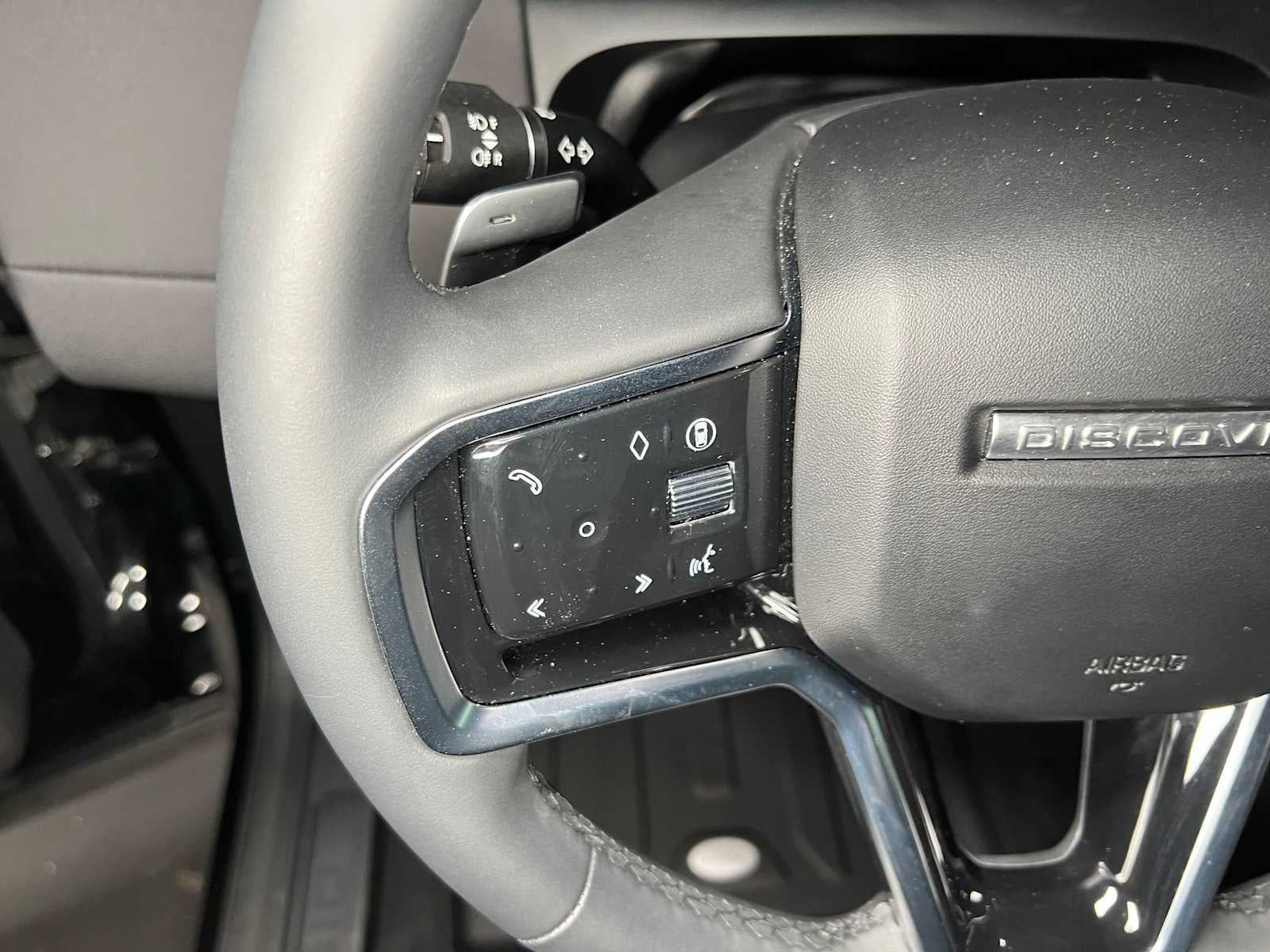 2025 Land Rover Discovery Sport S