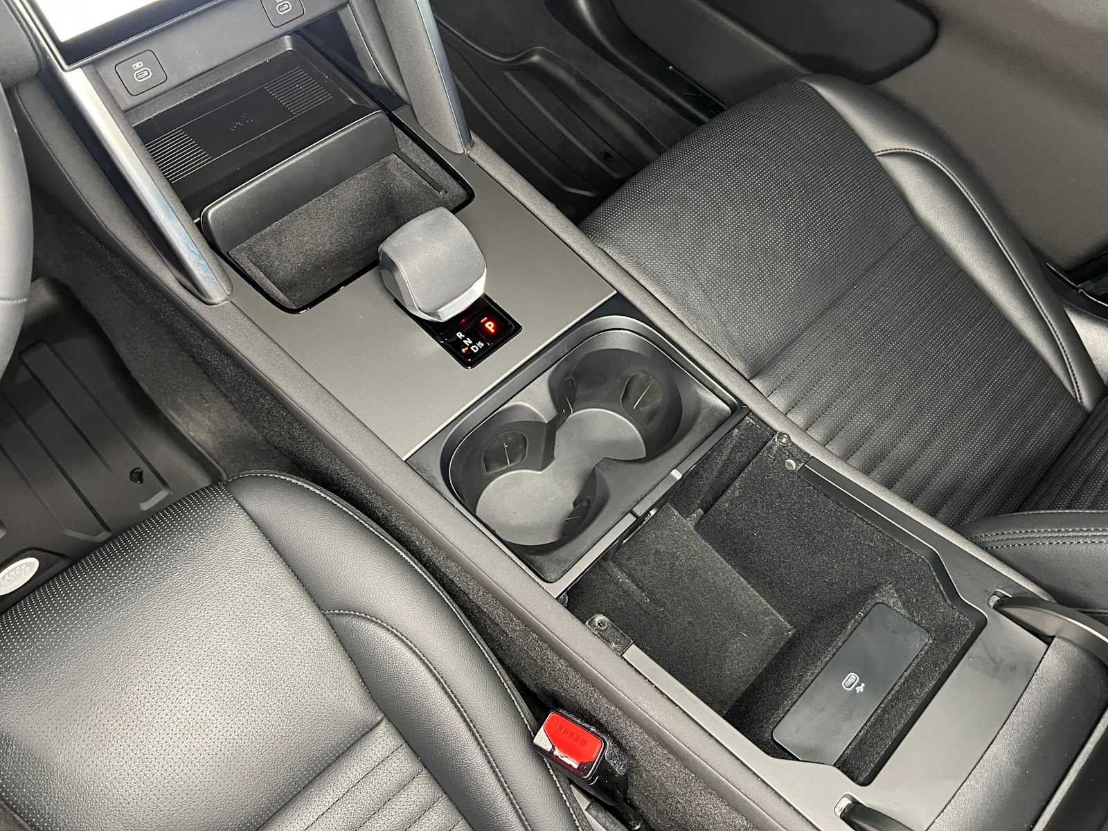 2025 Land Rover Discovery Sport S