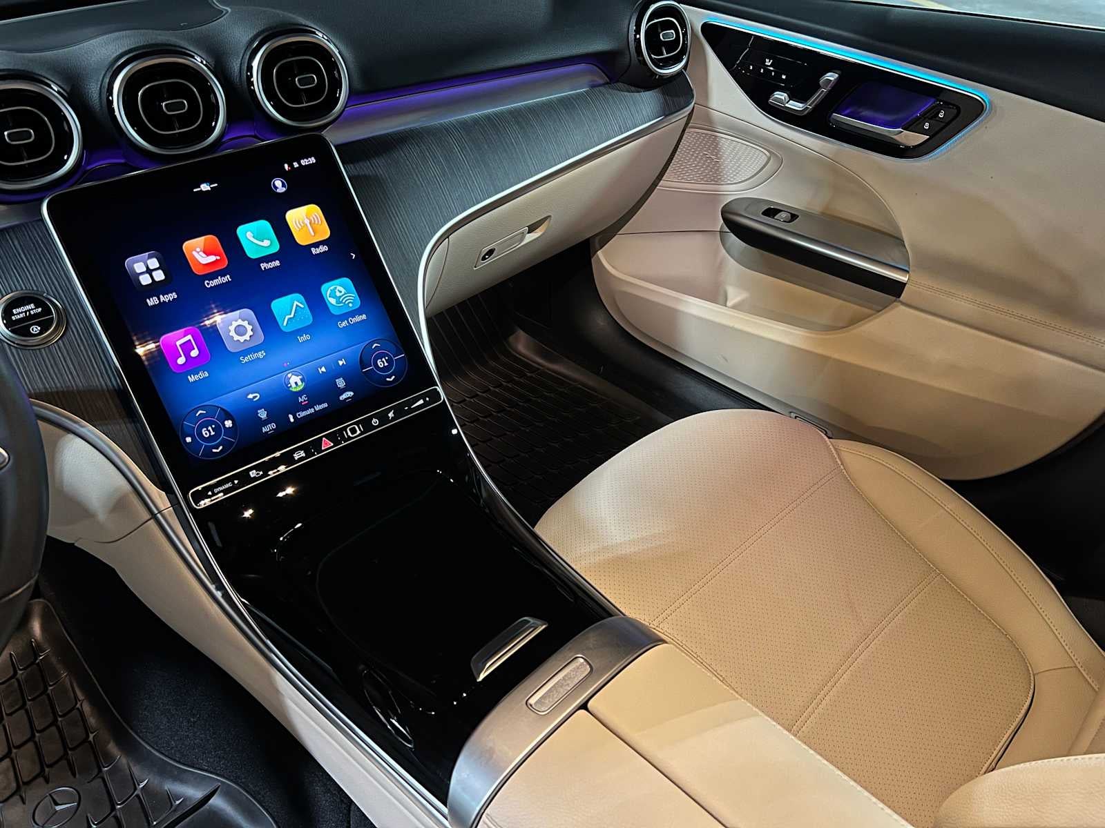 2025 Mercedes-Benz C 300 Sedan