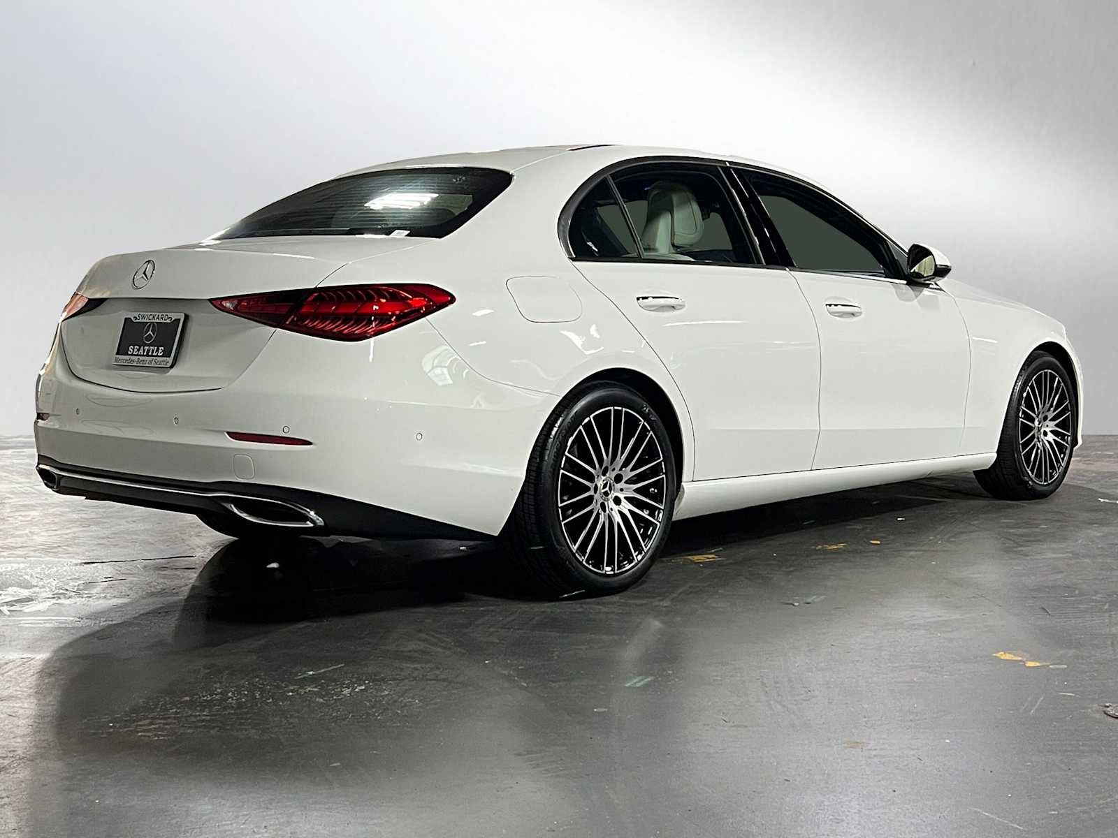 2025 Mercedes-Benz C 300 Sedan