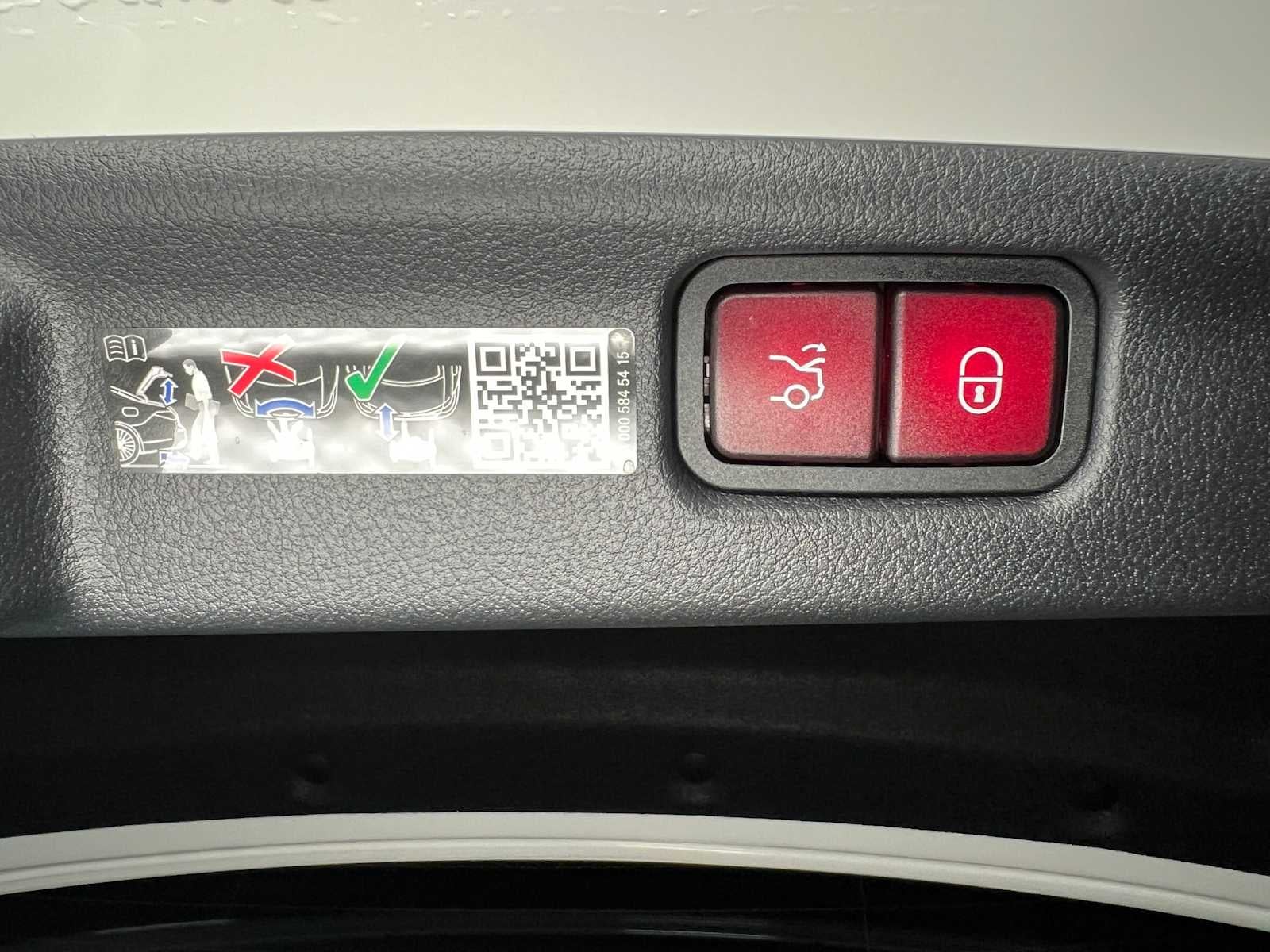 2026 Mercedes-Benz C 300 4MATIC® Sedan