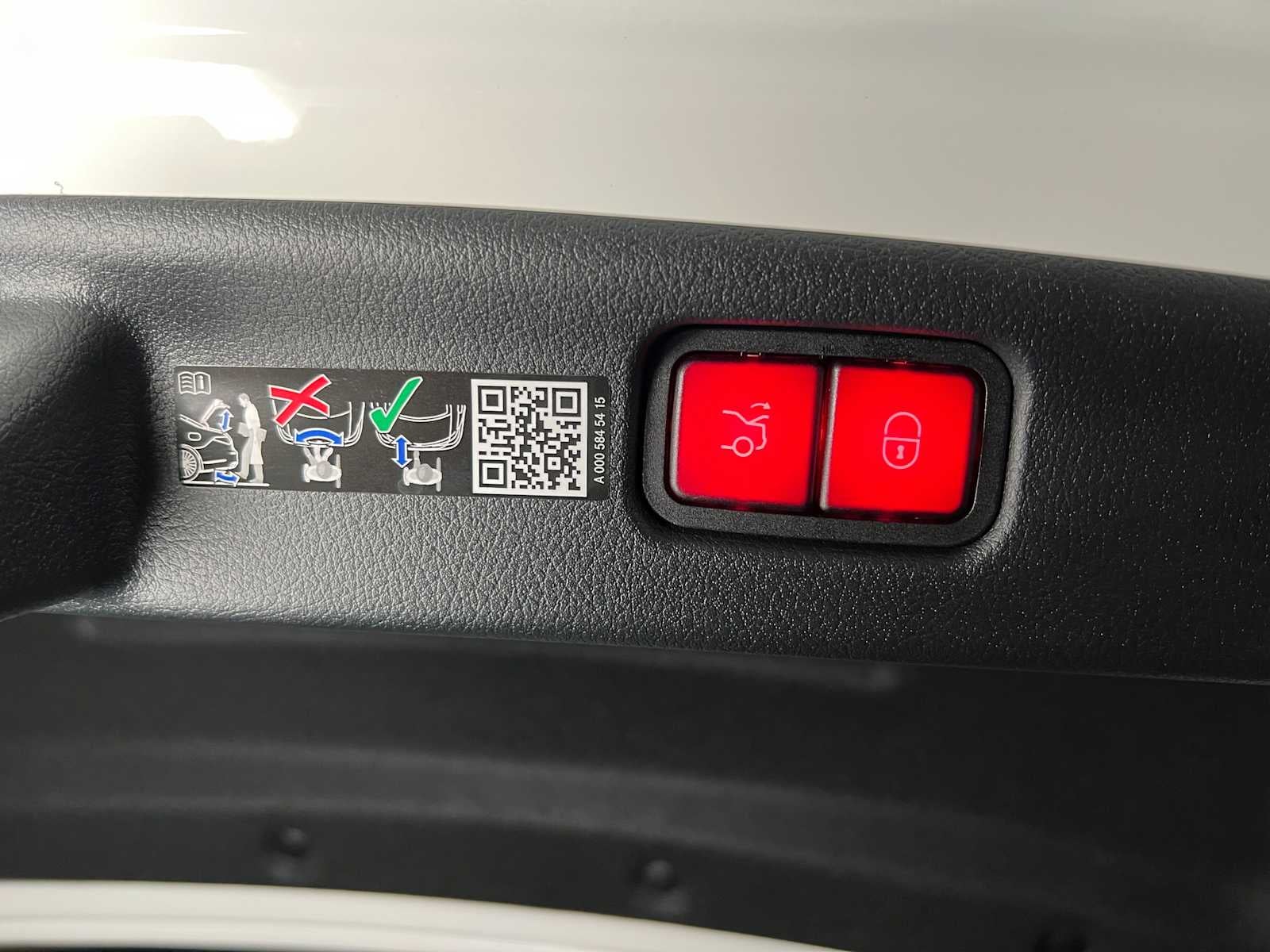 2026 Mercedes-Benz C 300 4MATIC® Sedan