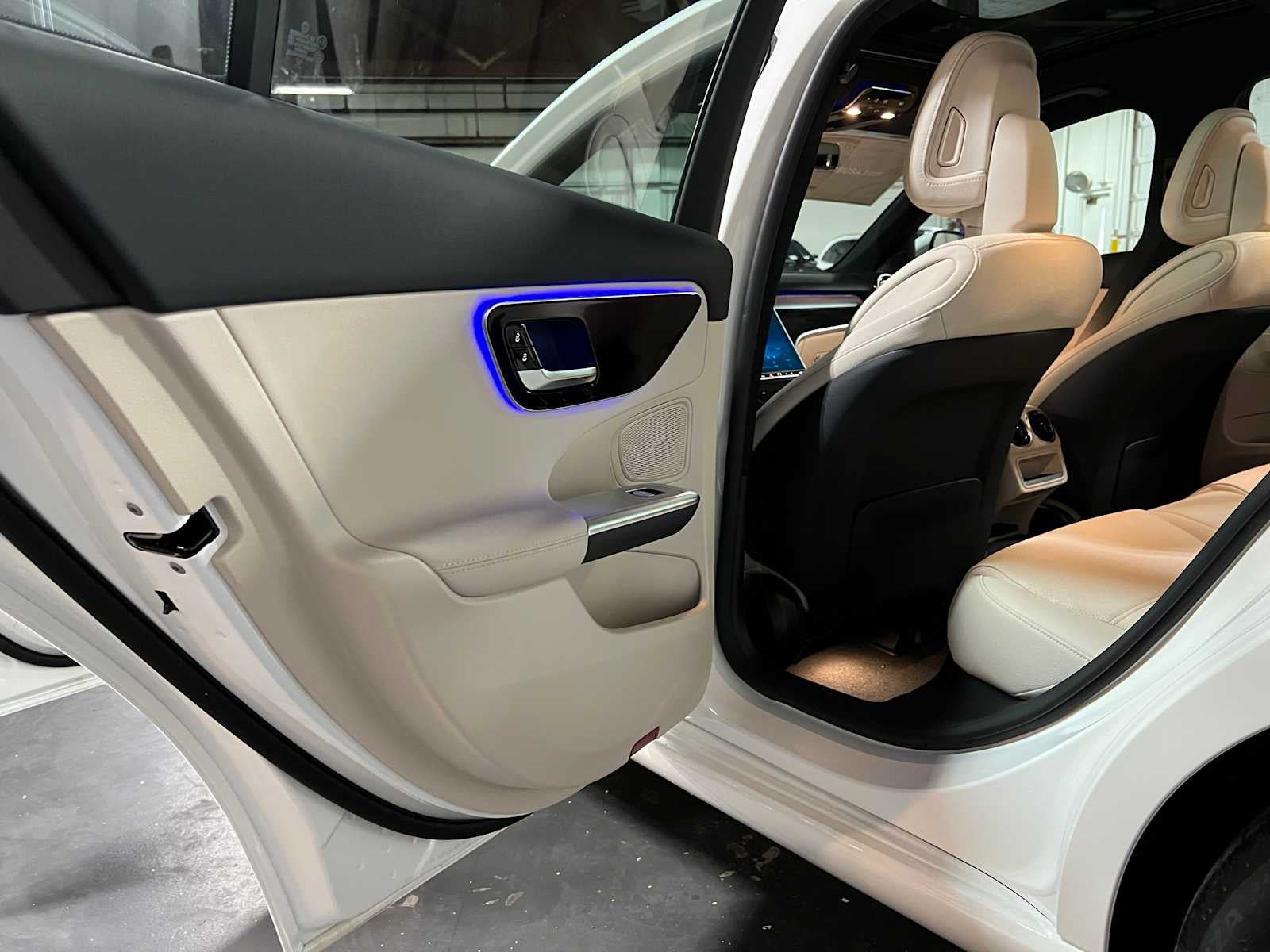2026 Mercedes-Benz C 300 4MATIC® Sedan