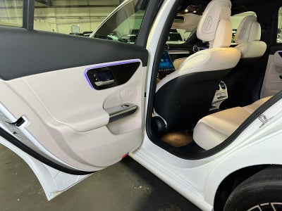 2026 Mercedes-Benz C 300 4MATIC® Sedan